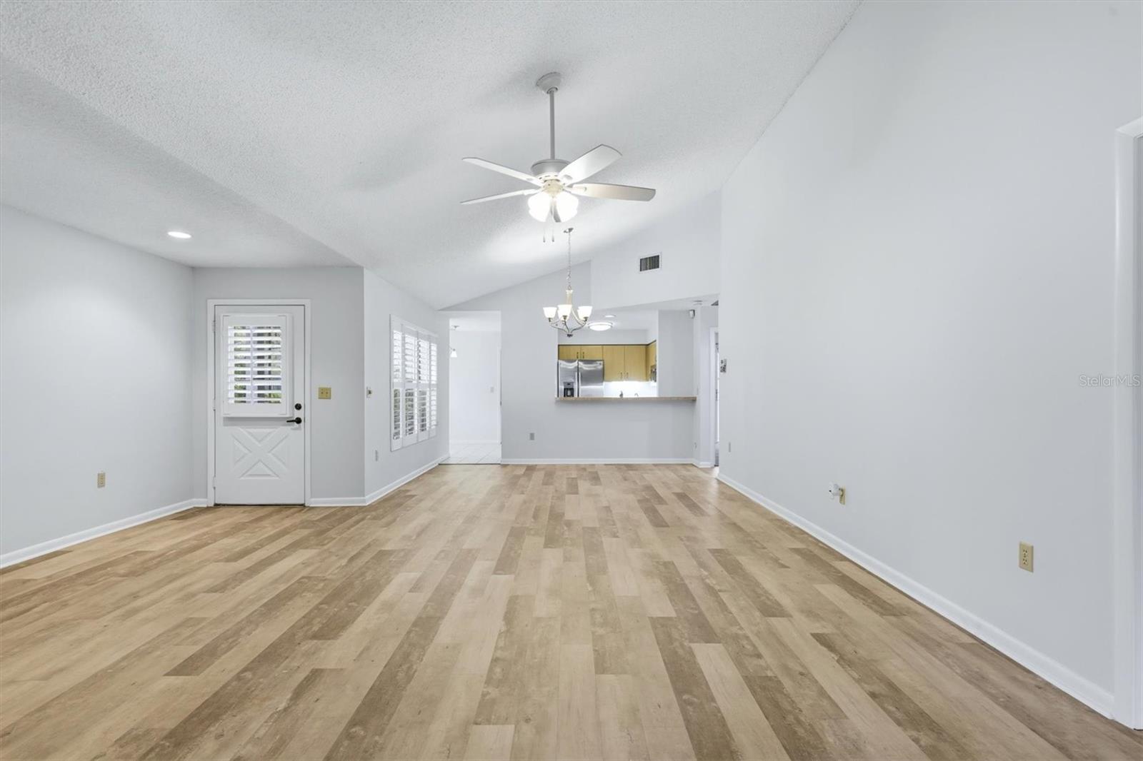 6420 CARRINGTON CIR #35 — photo 6