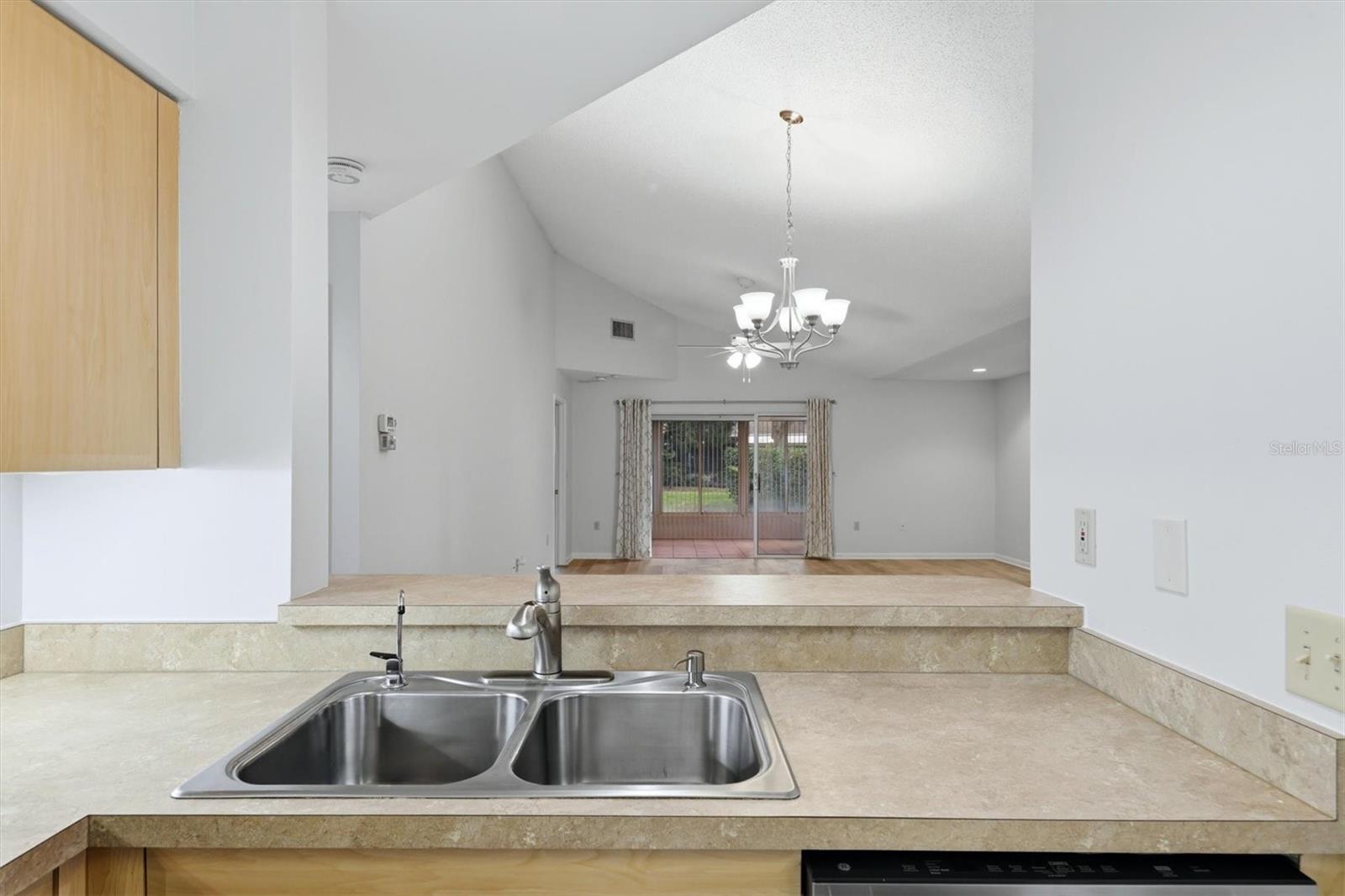 6420 CARRINGTON CIR #35 — photo 13