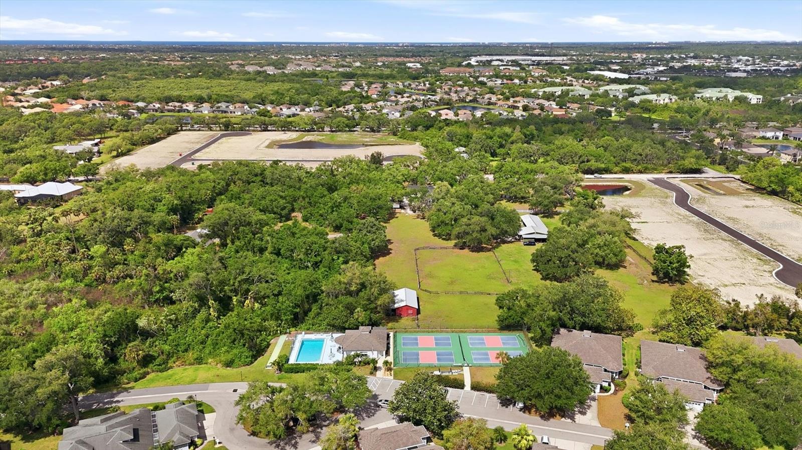 6420 CARRINGTON CIR #35 — photo 34