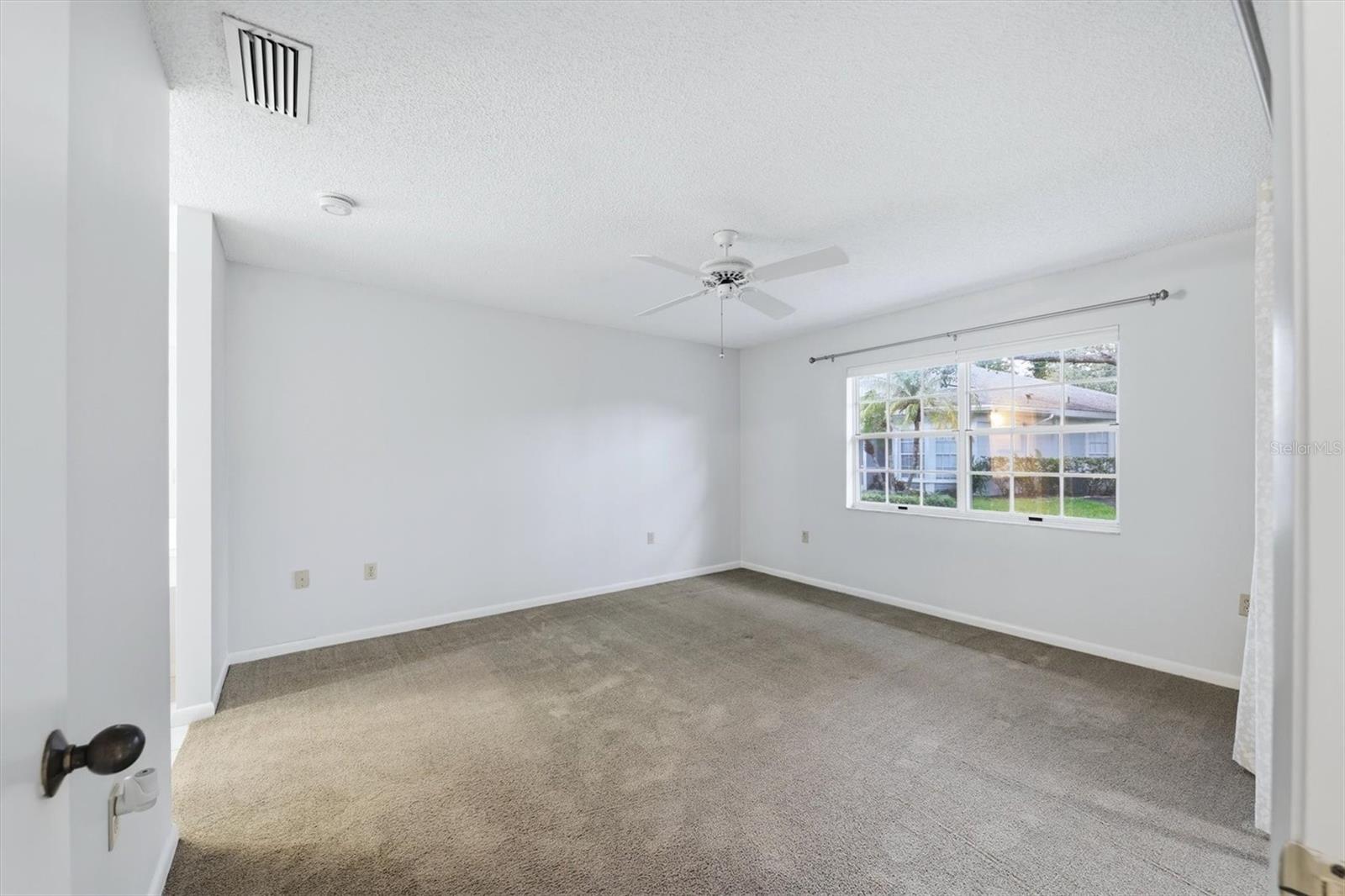 6420 CARRINGTON CIR #35 — photo 17