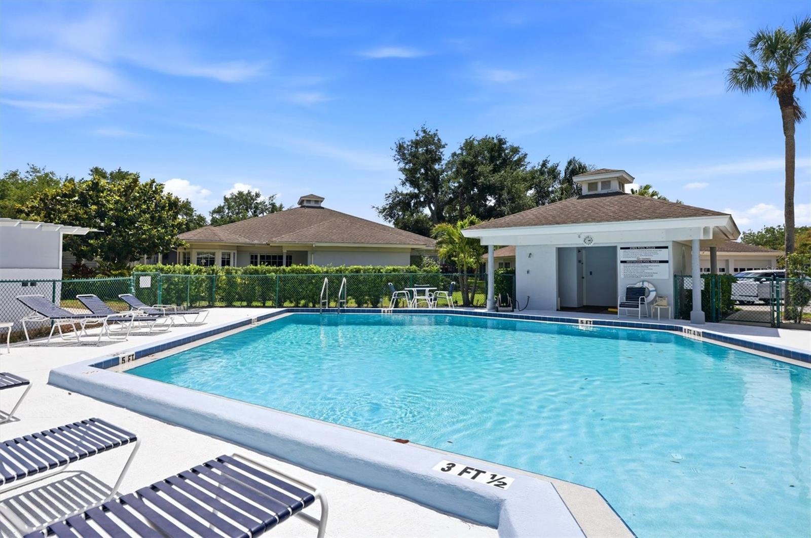 6420 CARRINGTON CIR #35 — photo 31