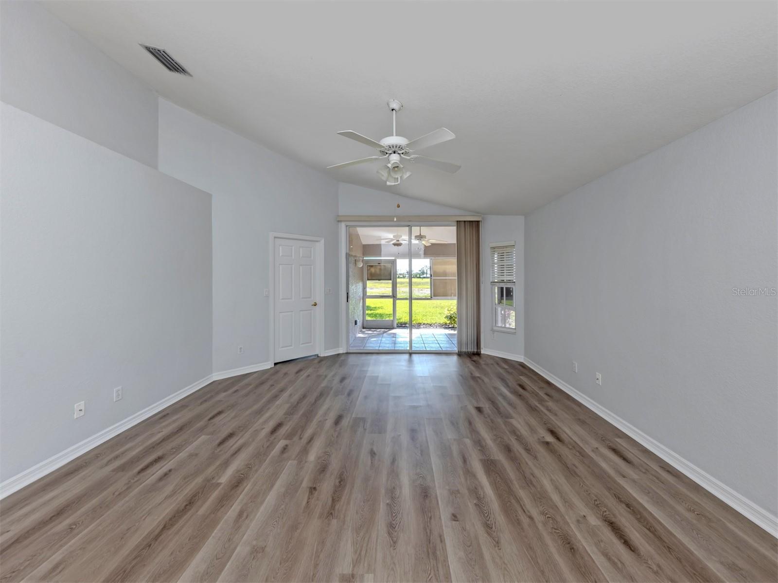 4316 FAIRWAY DR — photo 6