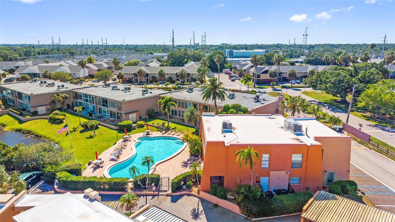 225 COUNTRY CLUB DR #B221 — photo 45