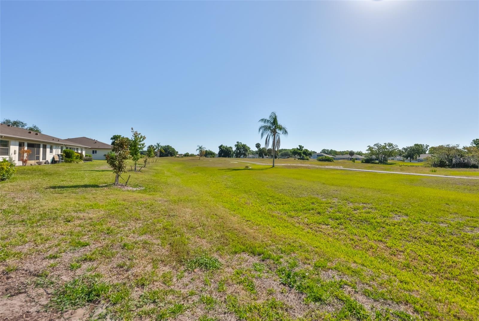 2611 LANCASTER DR #33 — photo 27