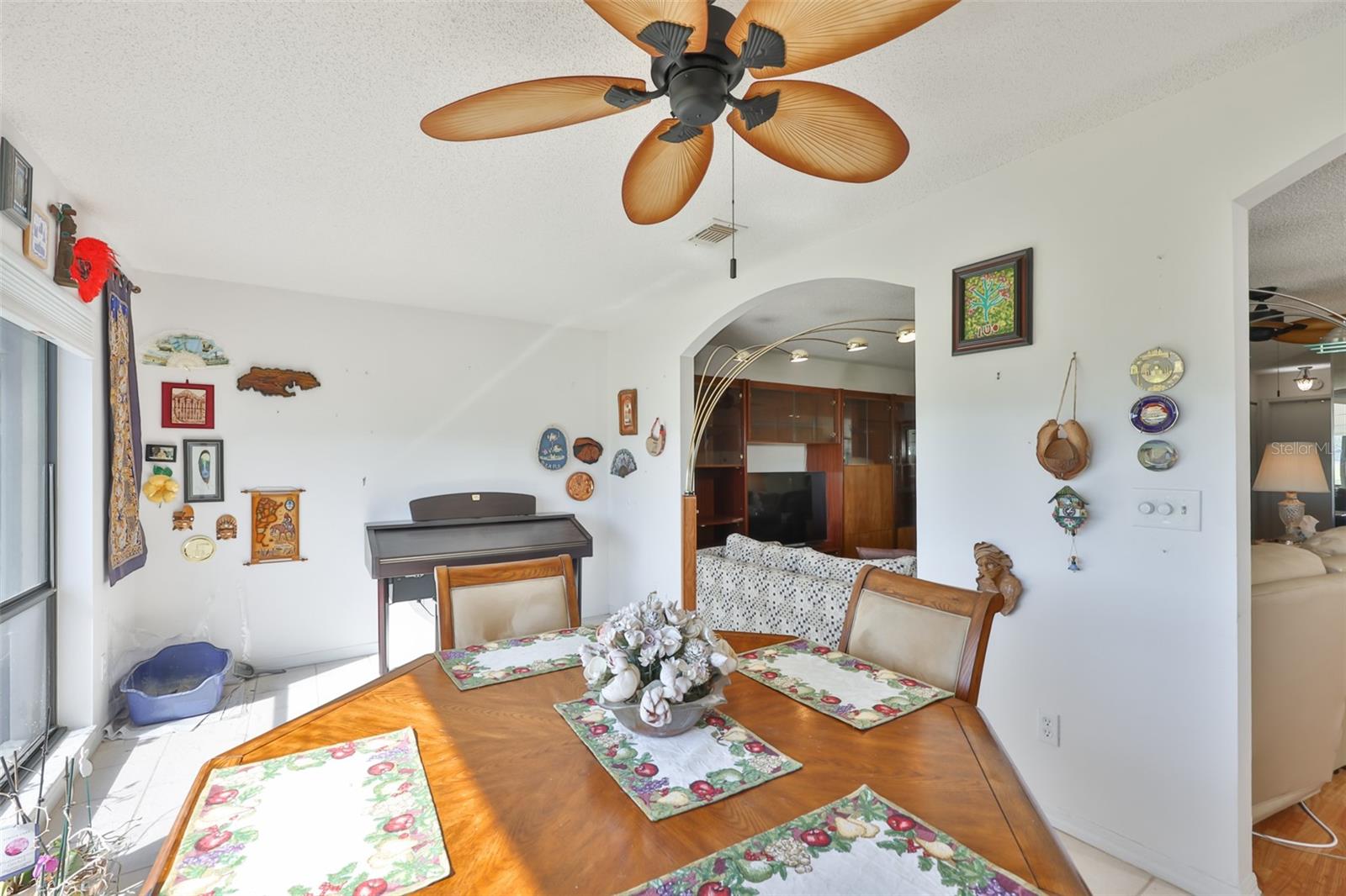 2611 LANCASTER DR #33 — photo 17