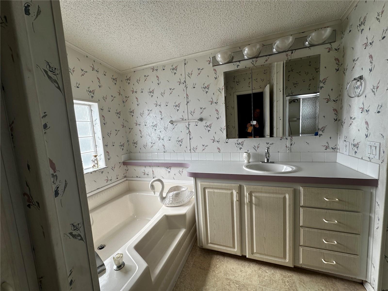 502 AMBERJACK DR — photo 17