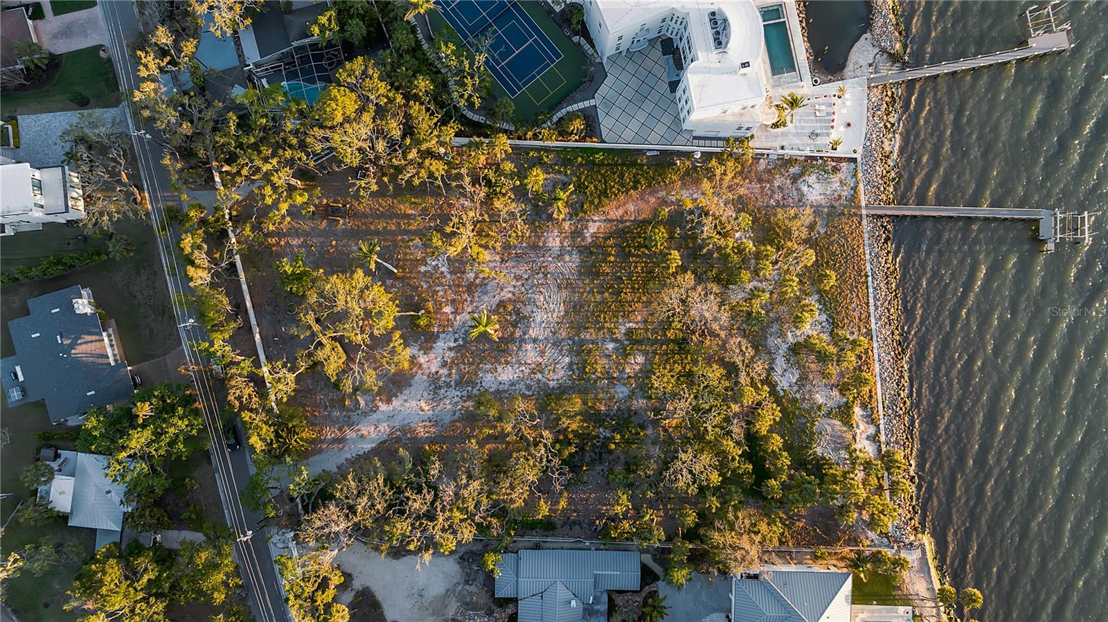 2043 ALAMEDA AVE — photo 5