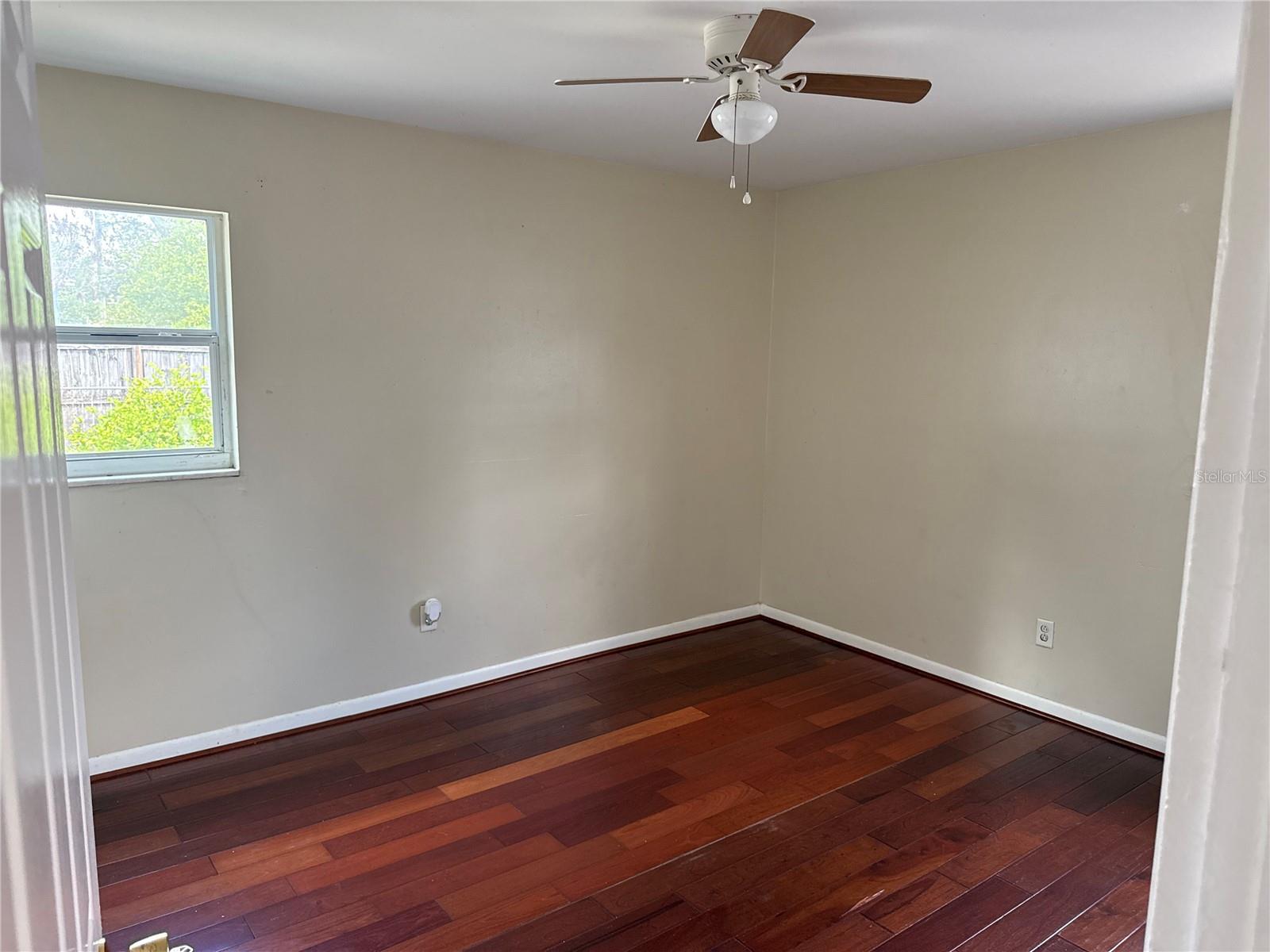 10611 N ALTMAN ST — photo 23