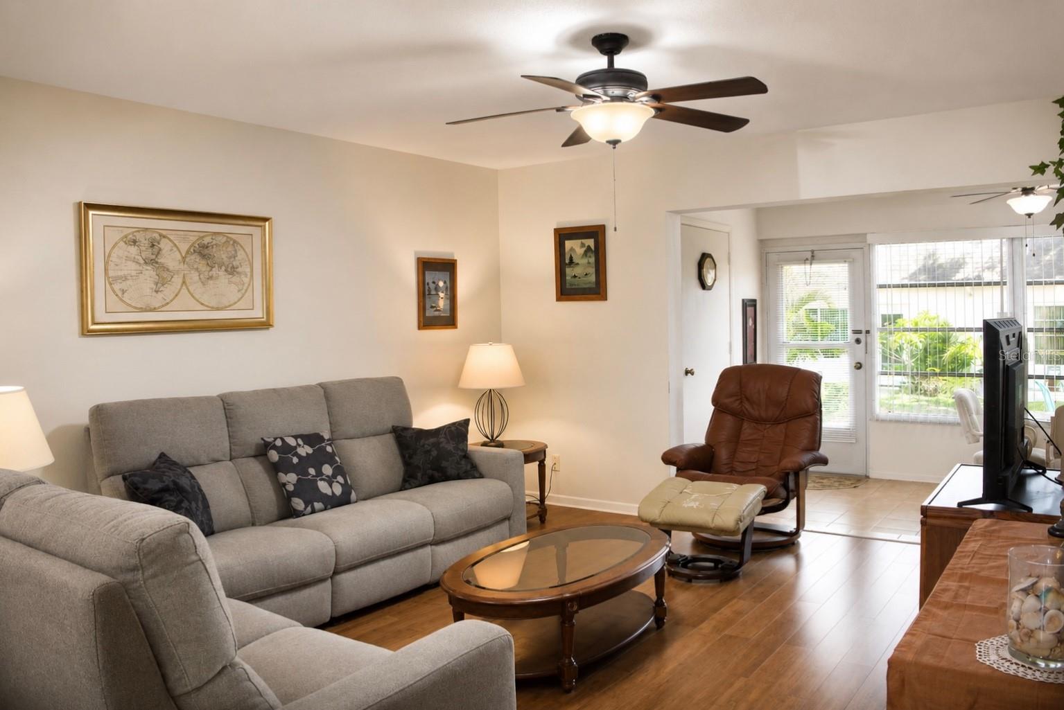 1662 S LAKE AVE #6 — photo 8