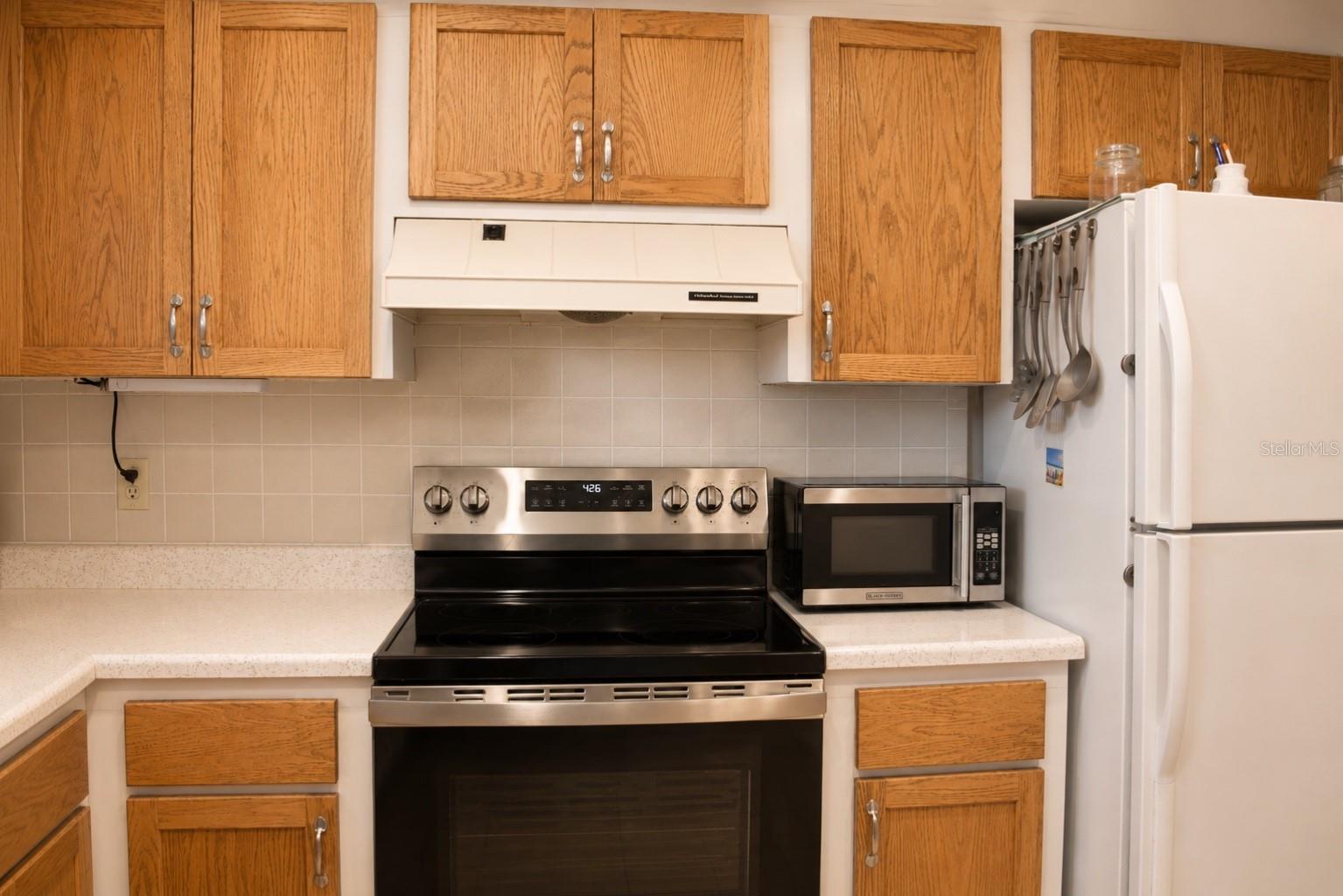 1662 S LAKE AVE #6 — photo 4