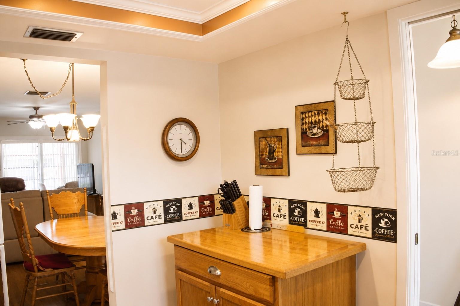 1662 S LAKE AVE #6 — photo 5