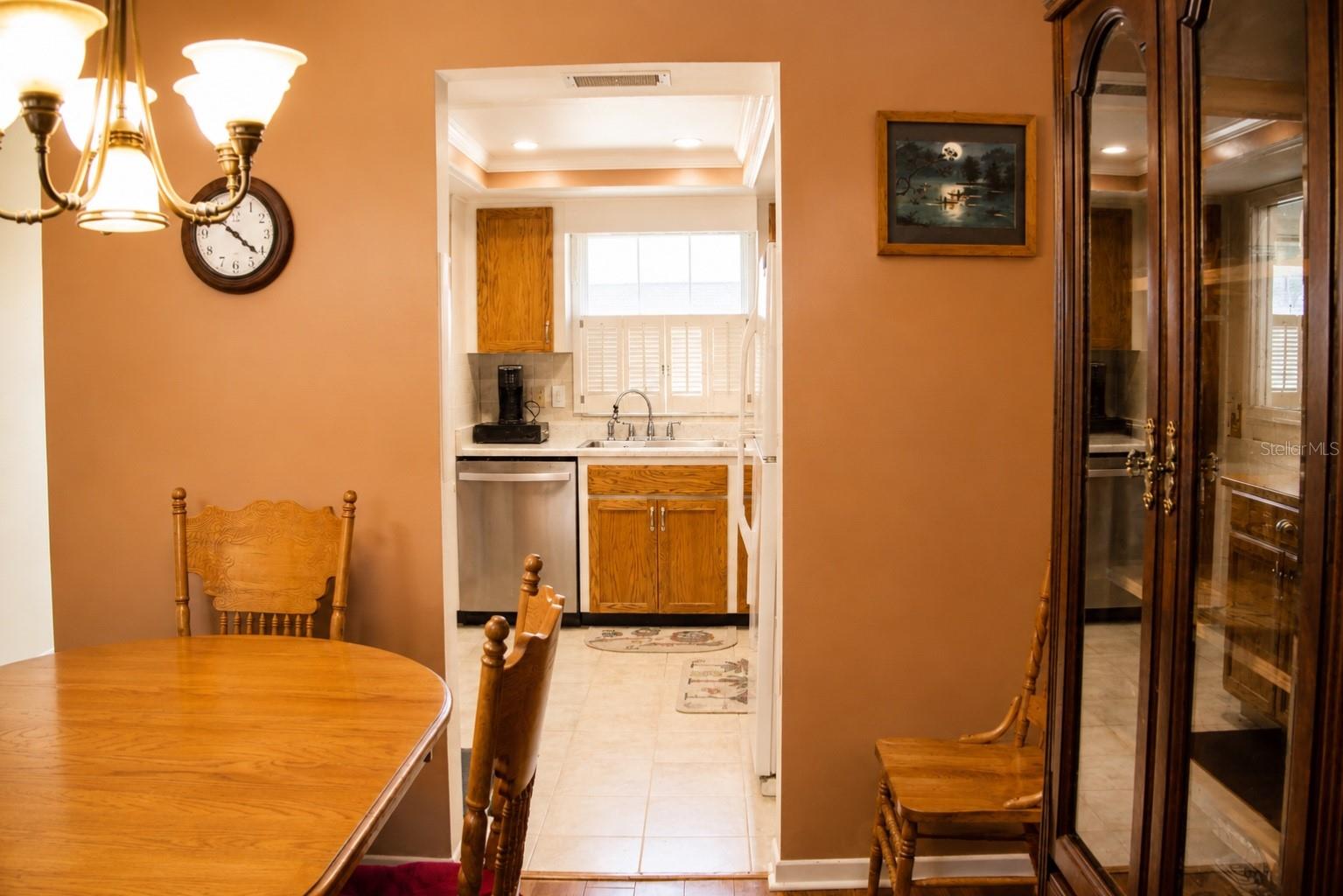 1662 S LAKE AVE #6 — photo 6