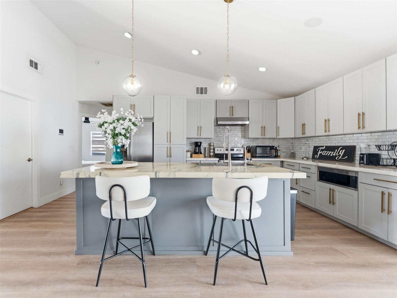 530 RAPID FALLS DR — photo 8