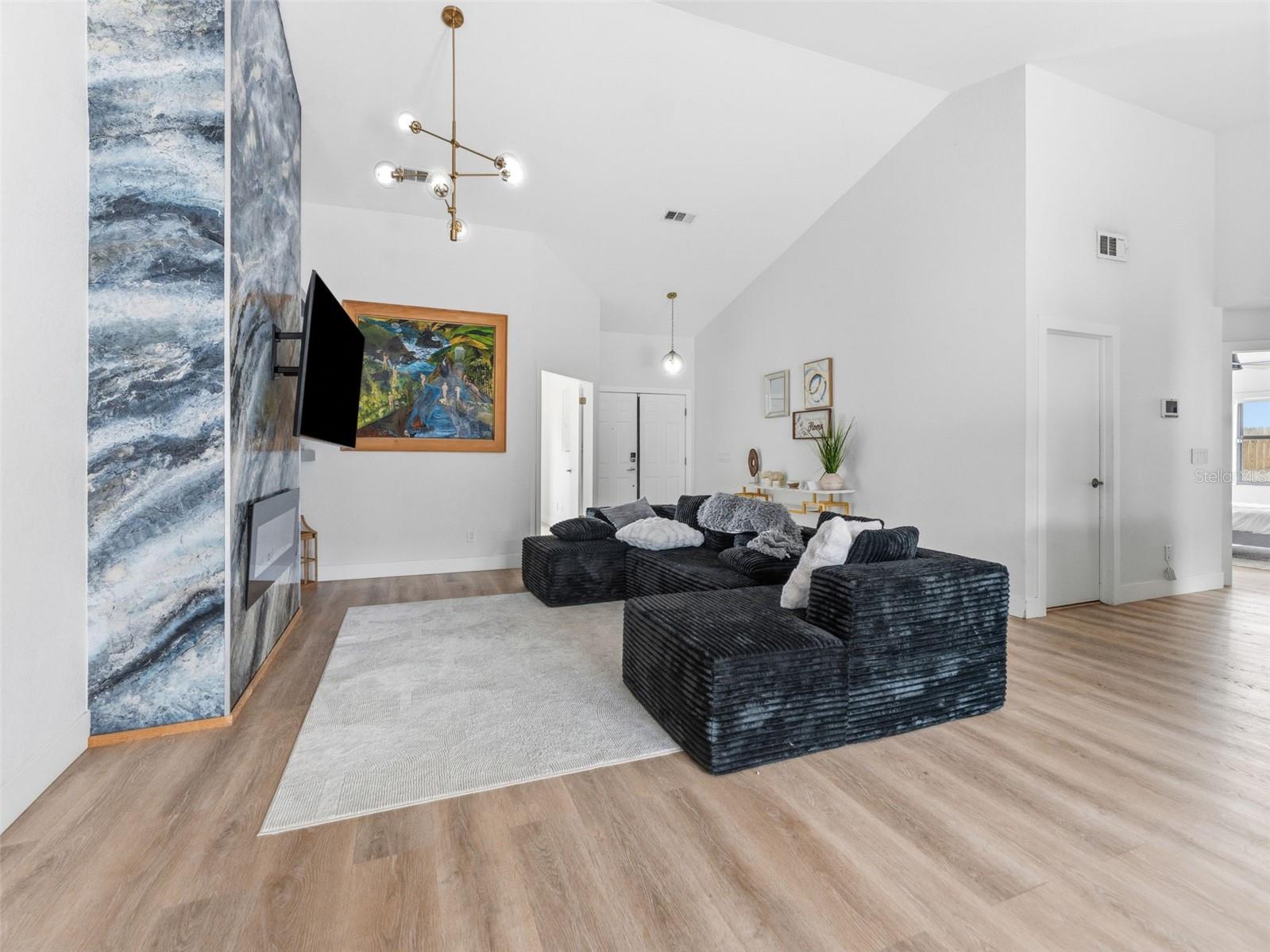530 RAPID FALLS DR — photo 3