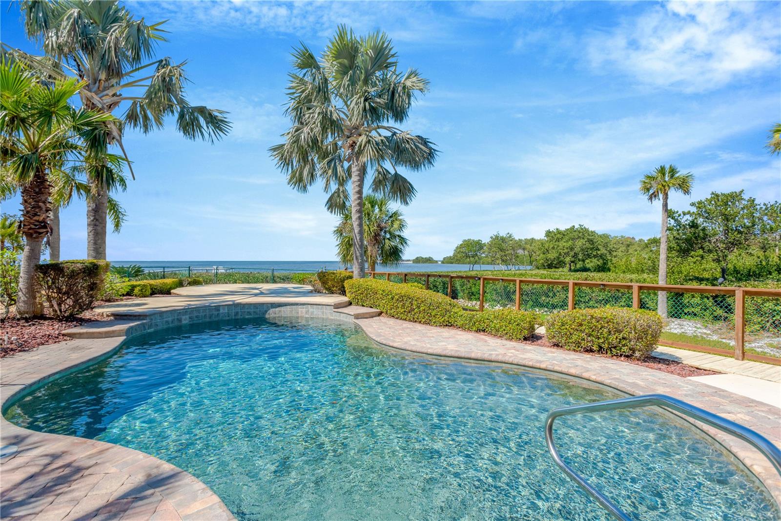 511 SEAVIEW DR — photo 6