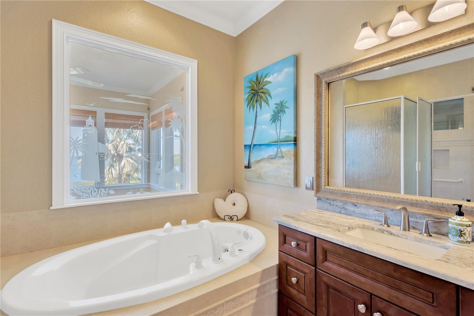 511 SEAVIEW DR — photo 27