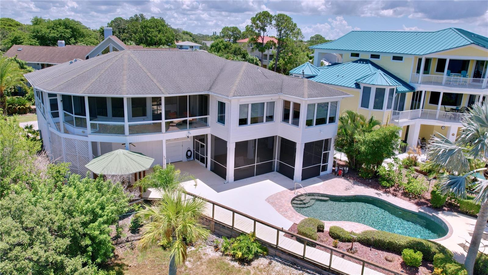 511 SEAVIEW DR — photo 35