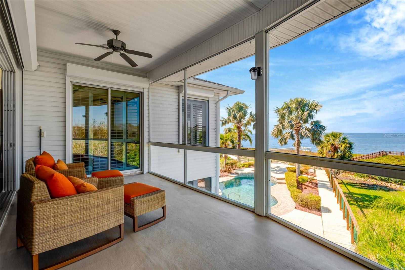 511 SEAVIEW DR — photo 20
