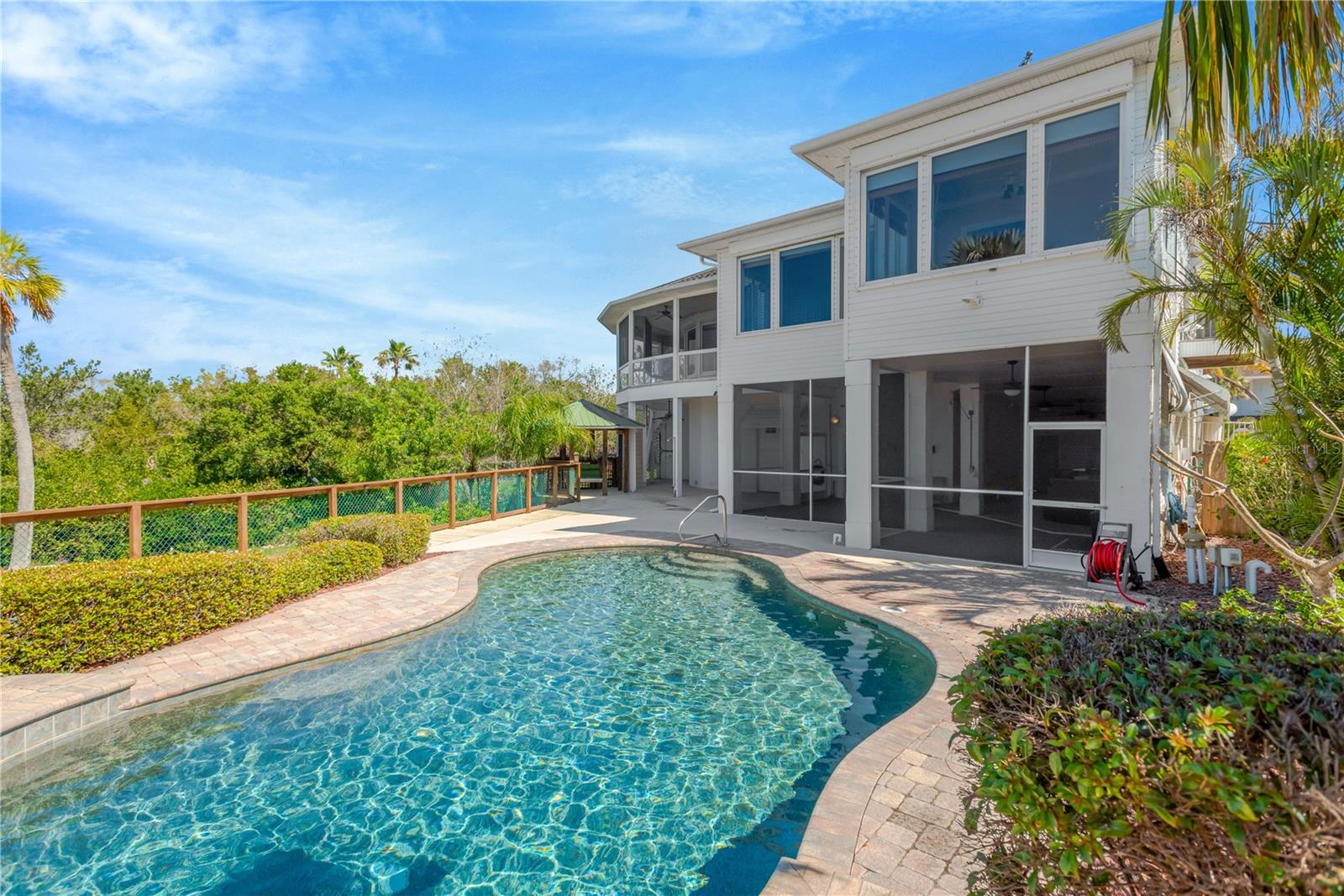 511 SEAVIEW DR — photo 7