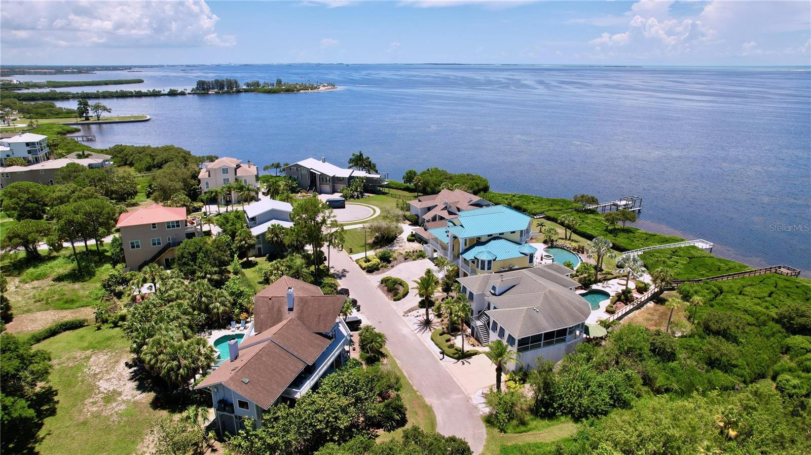 511 SEAVIEW DR — photo 45