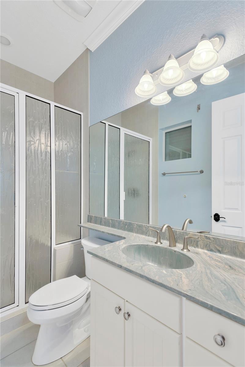 511 SEAVIEW DR — photo 31