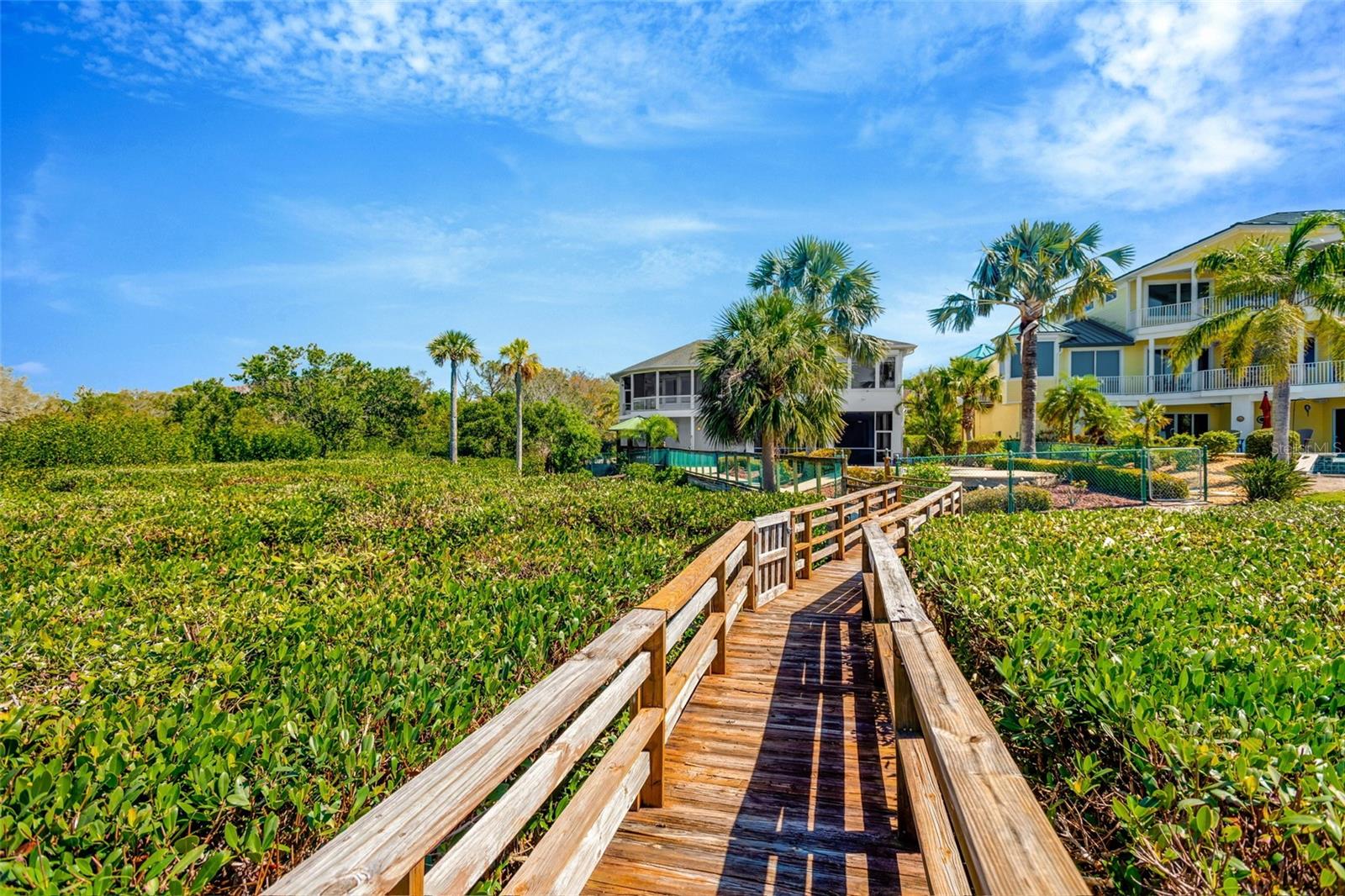 511 SEAVIEW DR — photo 42