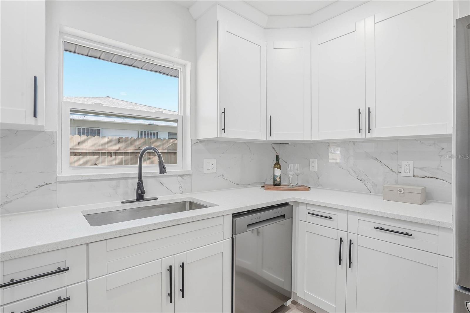 4720 MOHEGAN RD — photo 9