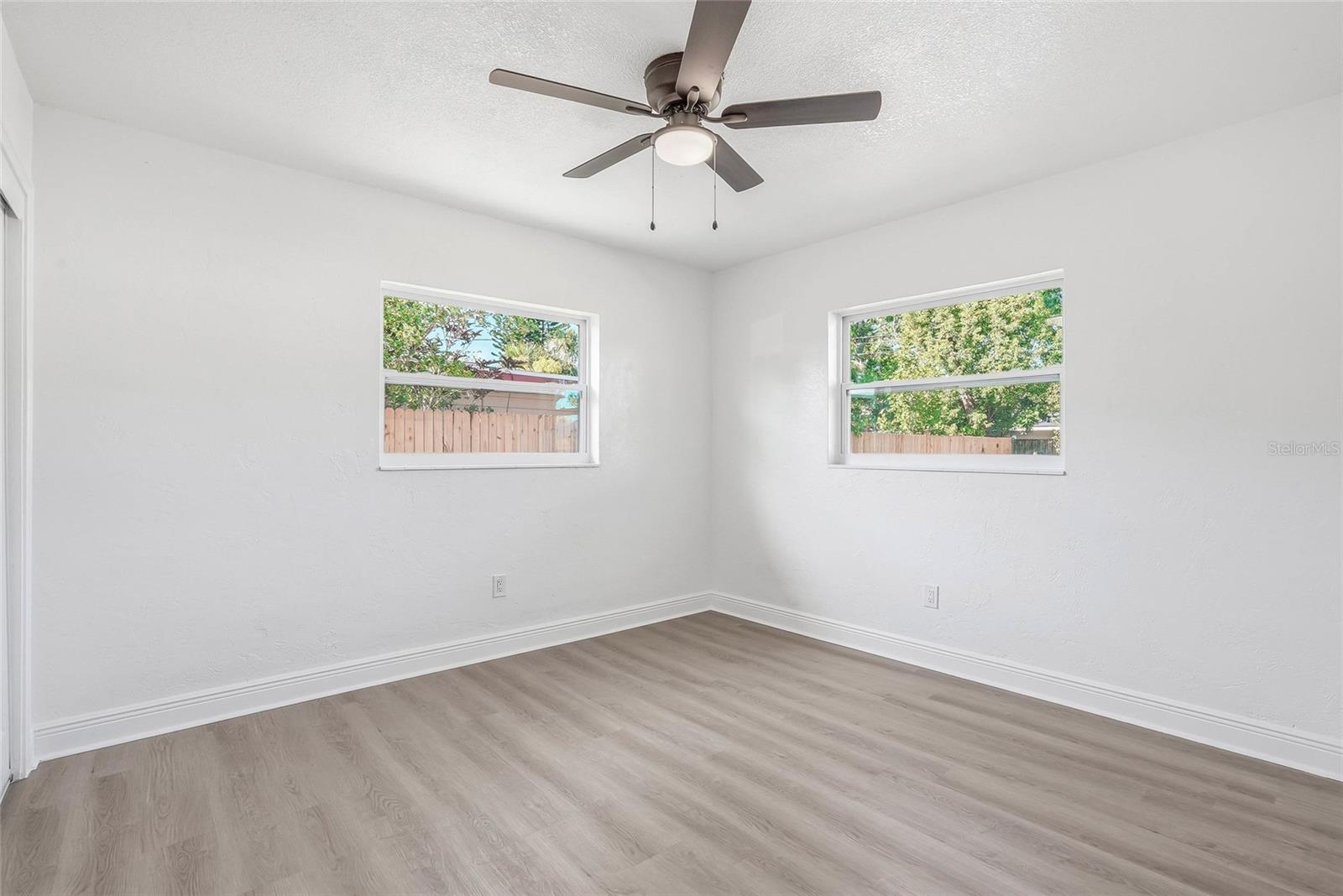 4720 MOHEGAN RD — photo 19