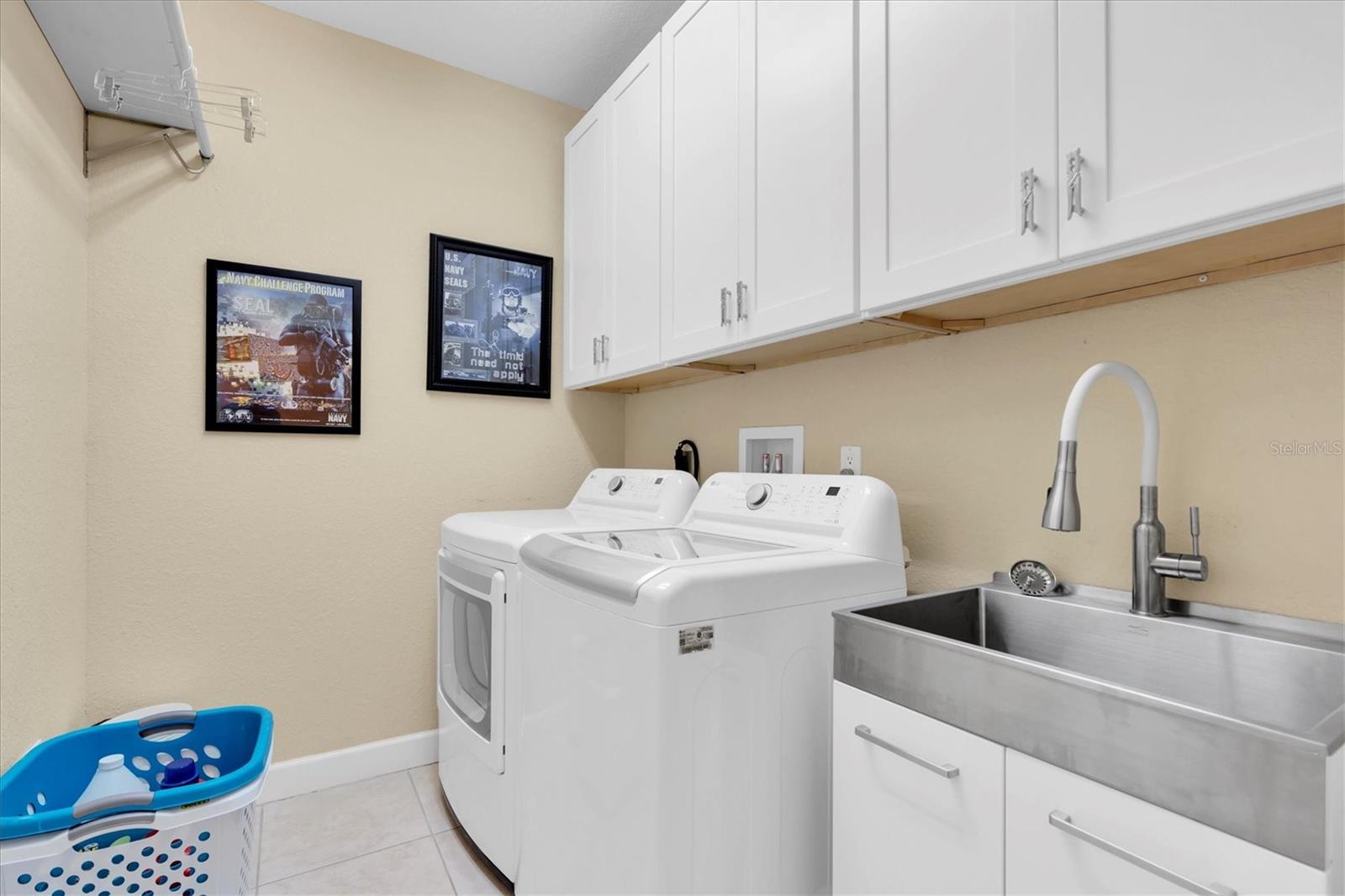 300 CAPRI BLVD #6 — photo 32