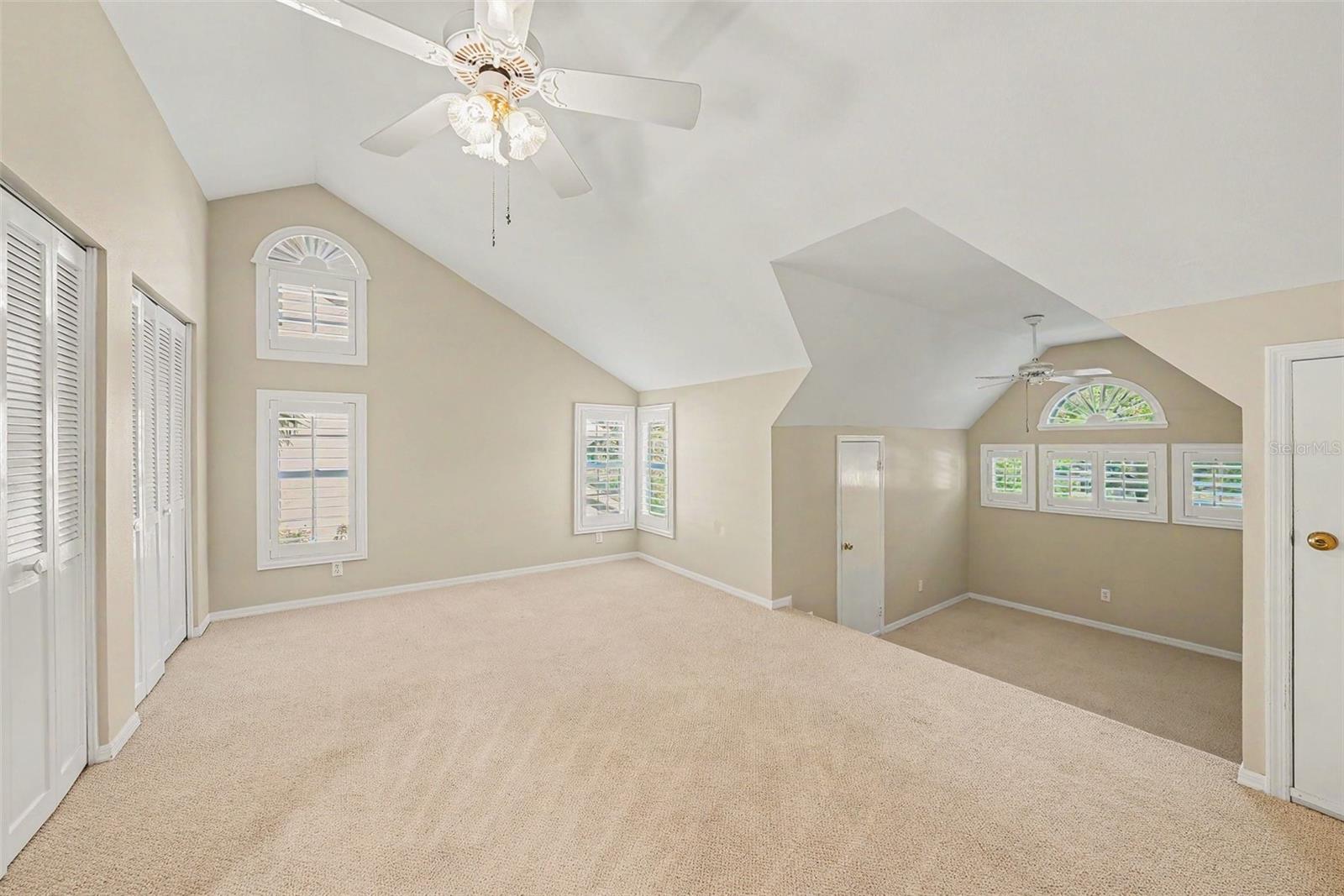 833 MARCO DR NE — photo 32