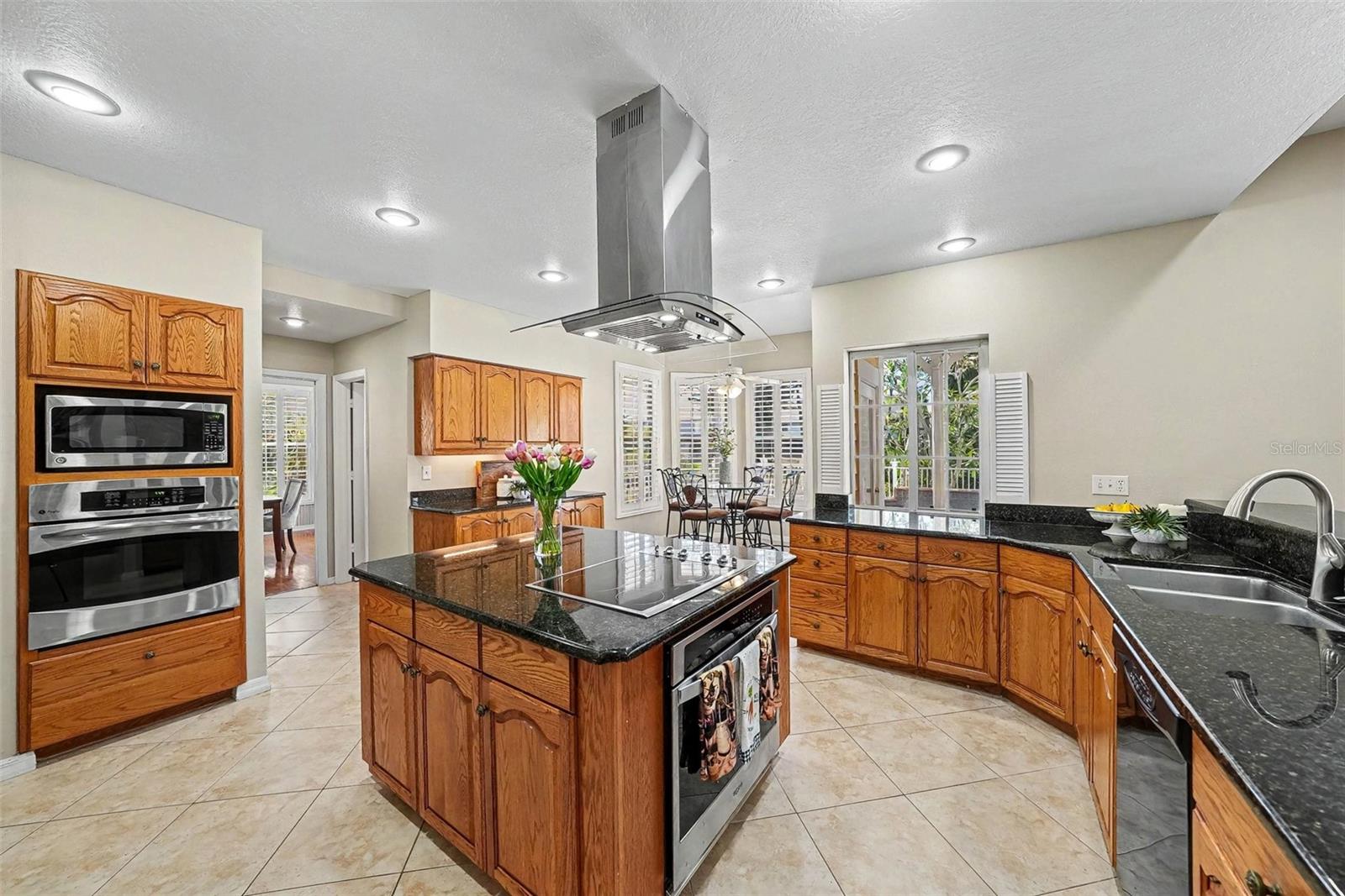 833 MARCO DR NE — photo 18