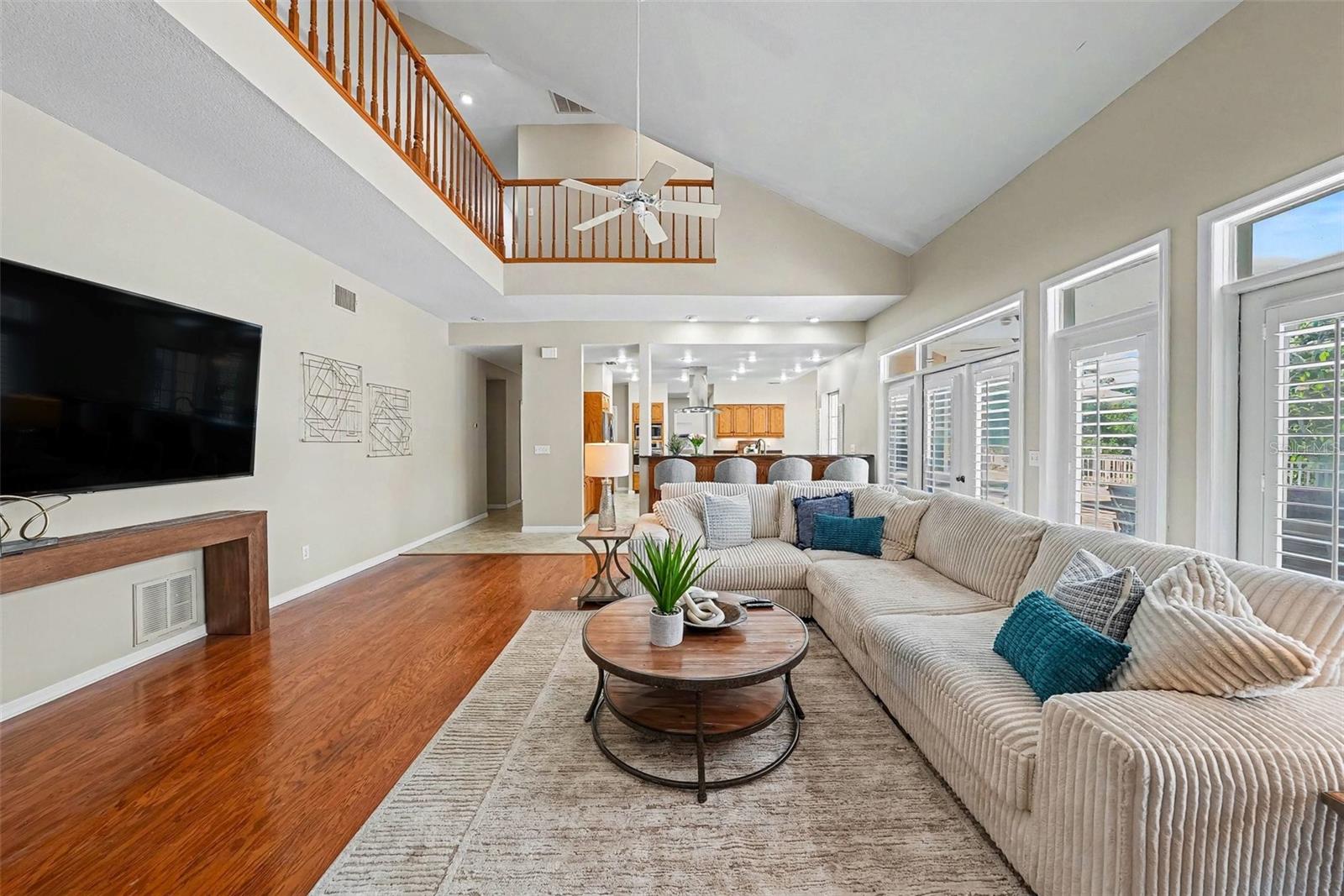 833 MARCO DR NE — photo 20