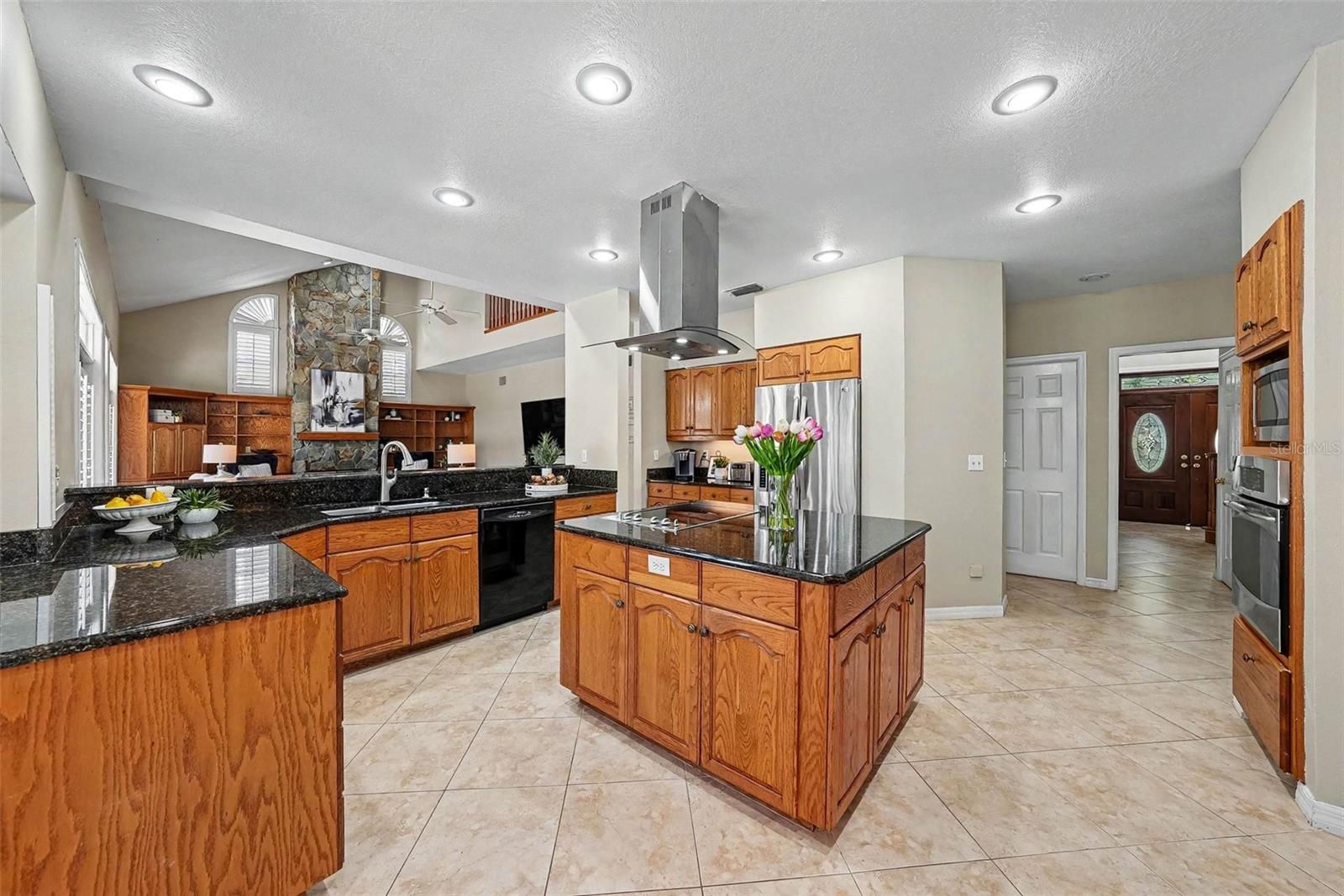 833 MARCO DR NE — photo 15