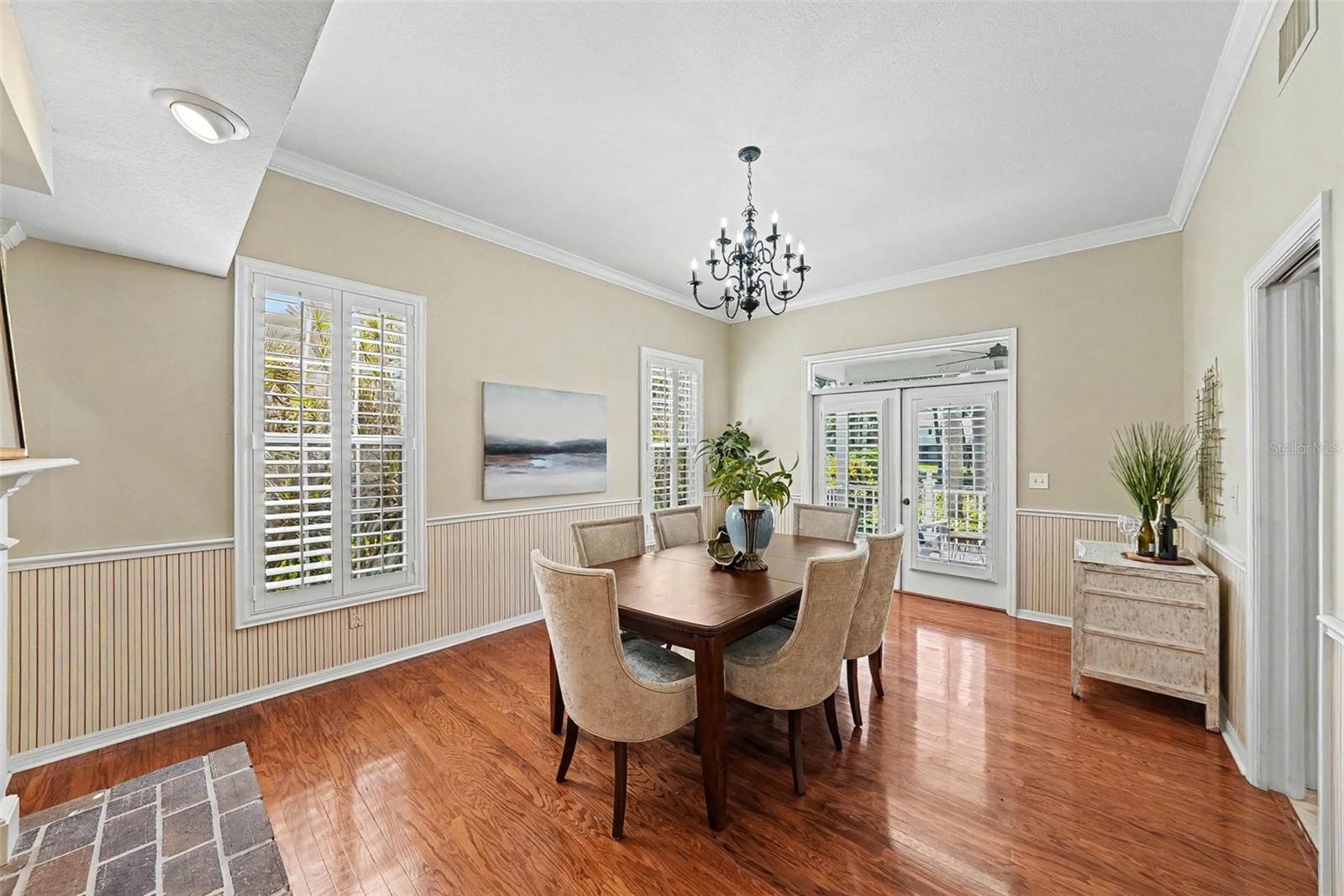 833 MARCO DR NE — photo 13