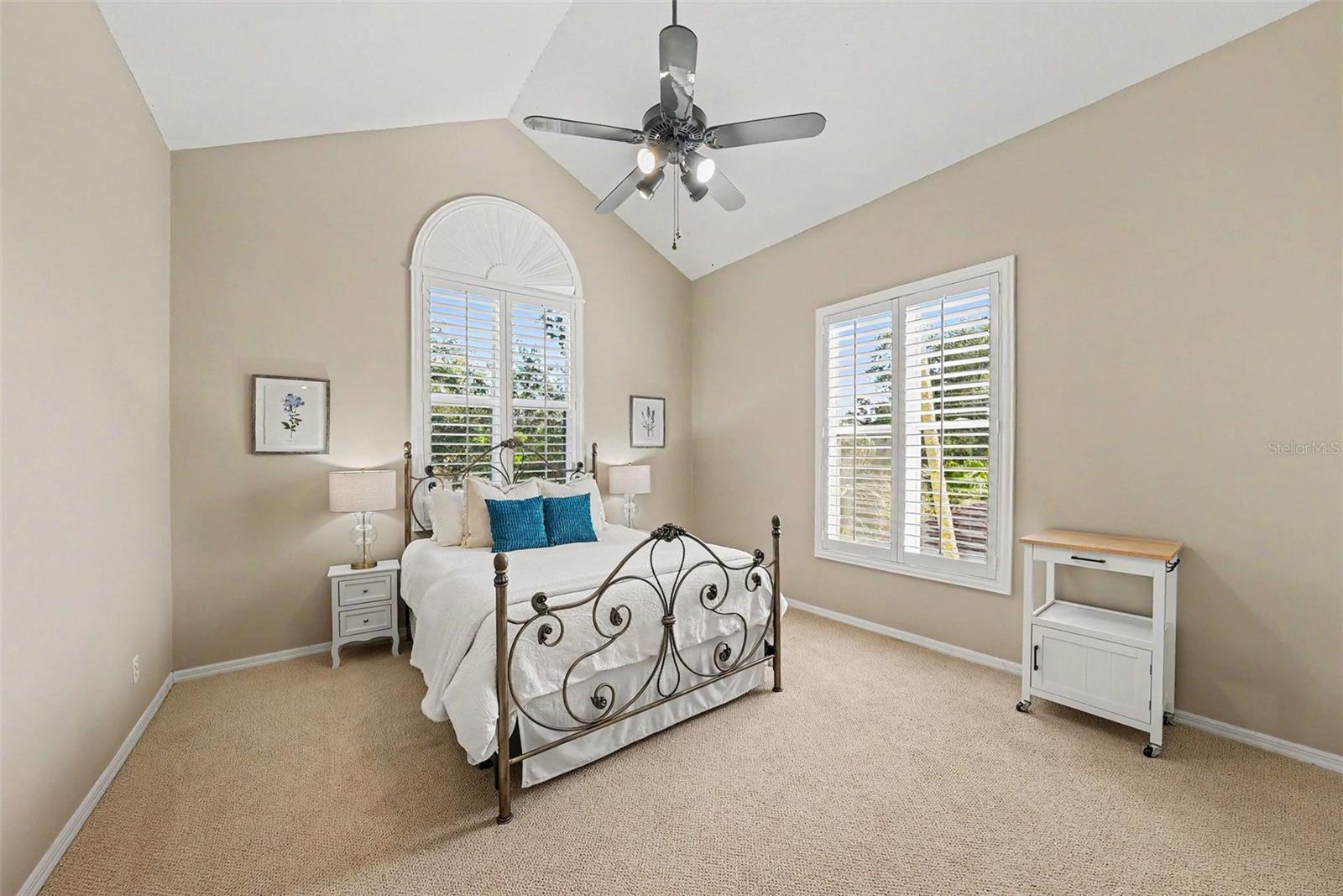 833 MARCO DR NE — photo 30