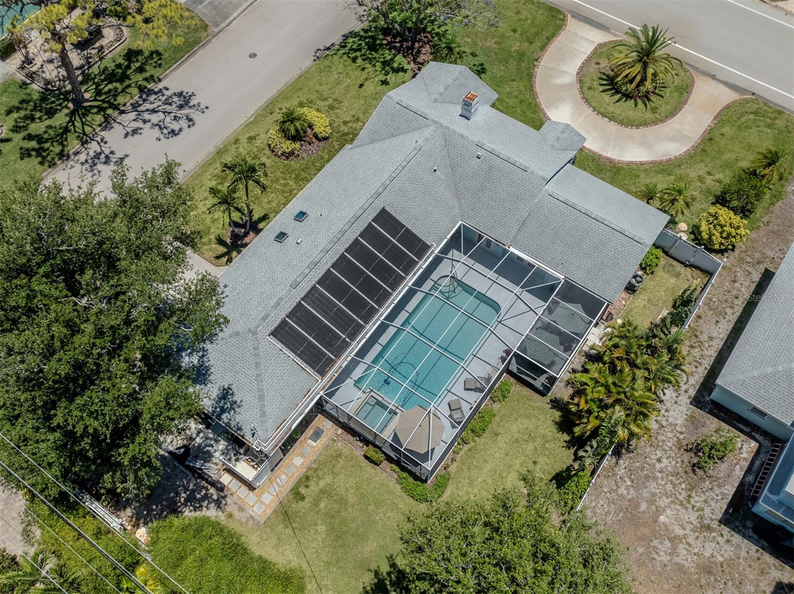 500 ALHAMBRA RD — photo 4