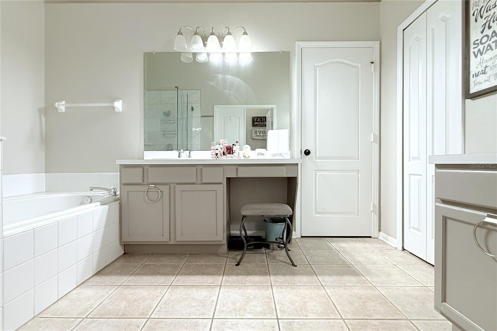 10228 HUNTERS HAVEN BLVD — photo 22