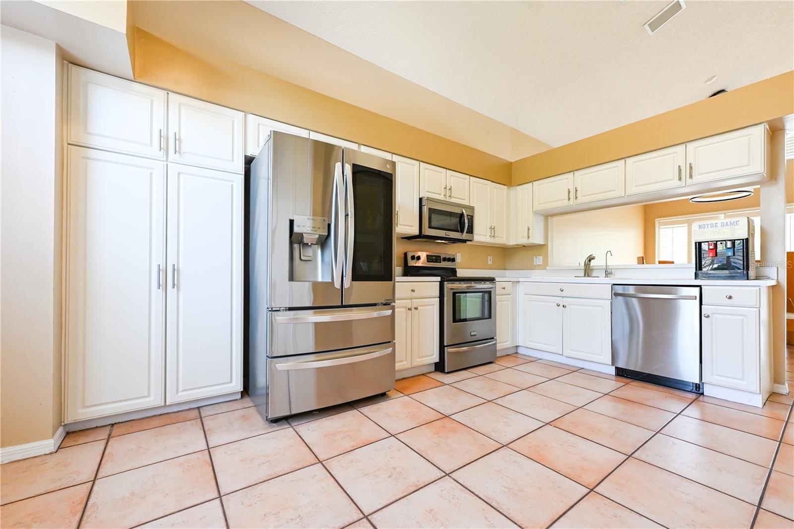 4906 AUGUSTA AVE — photo 11