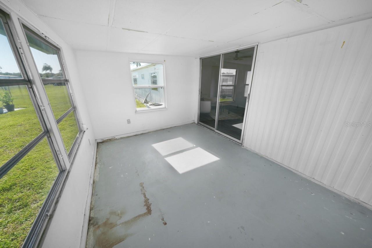 10921 LONDON DR — photo 19