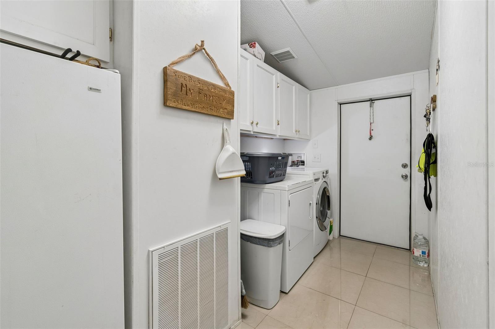 12701 126TH AVE #63 — photo 35