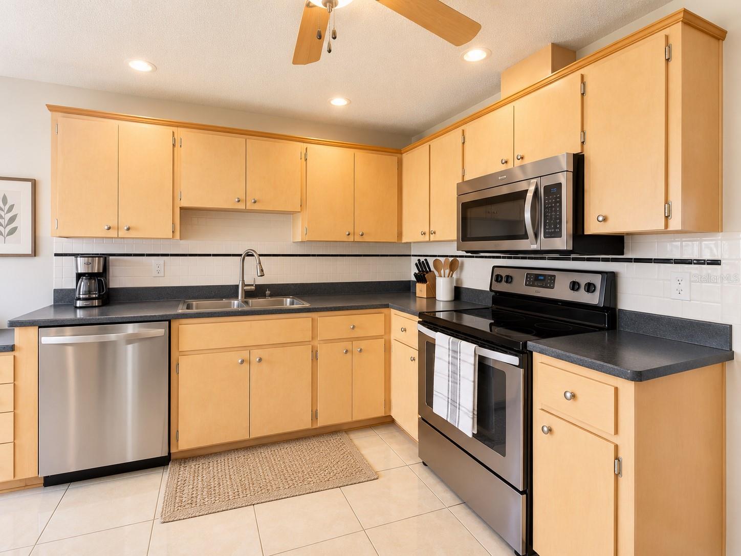 14 IDLE SANDS DR — photo 5