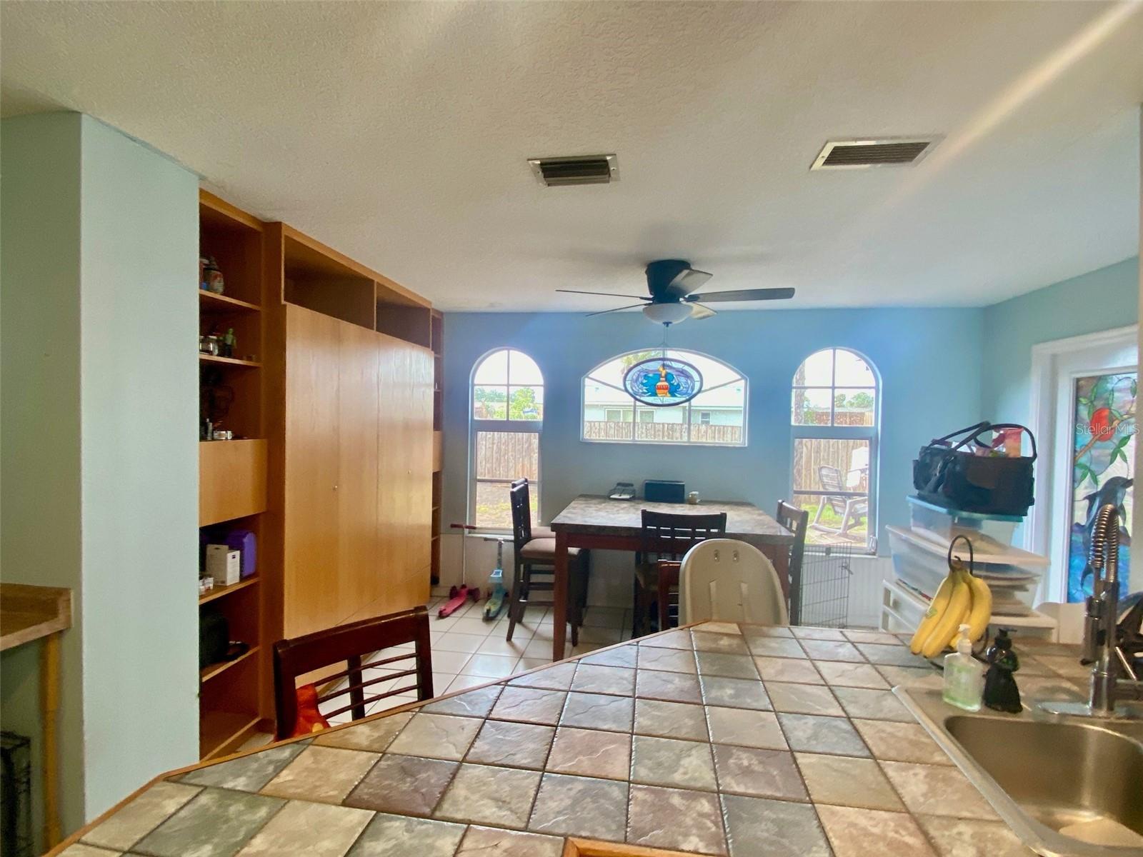 132 RUTGERS RD — photo 12