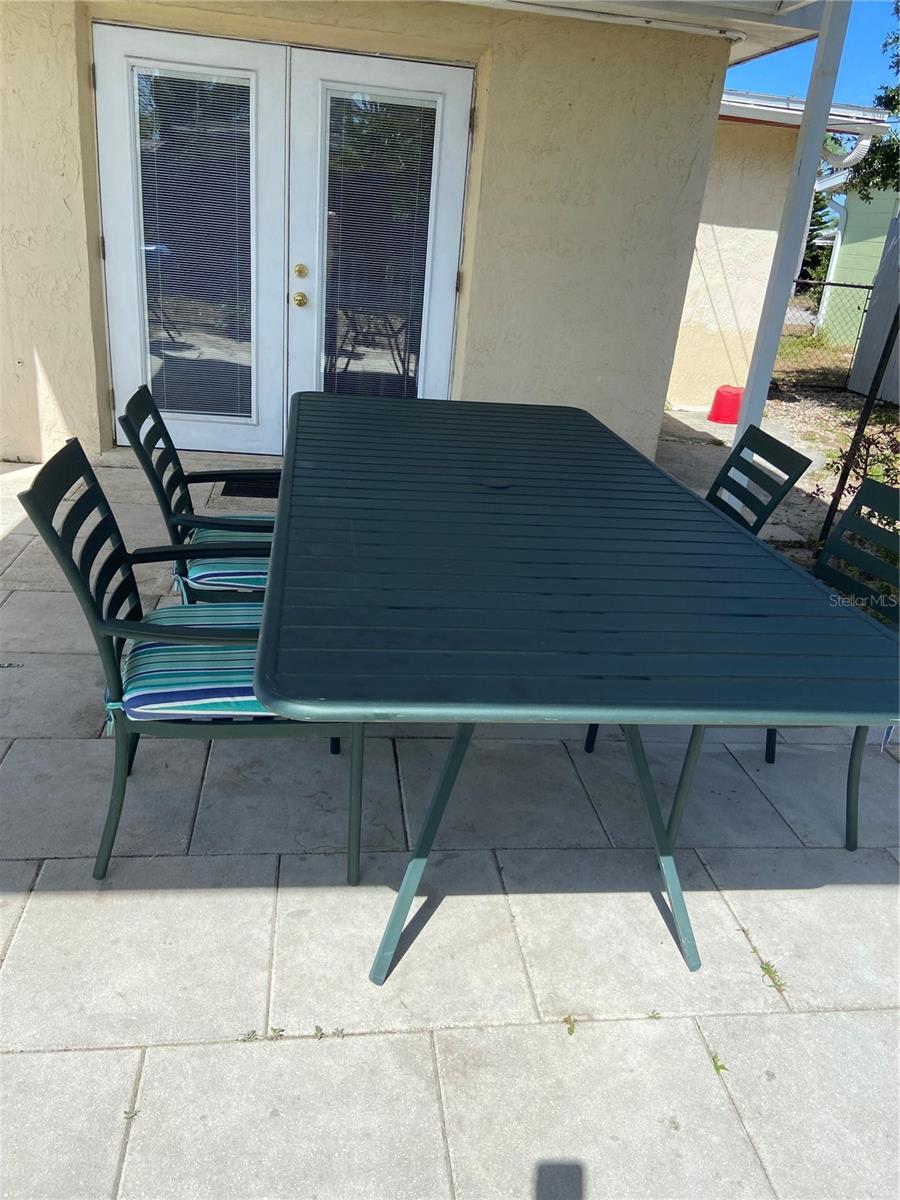 2048 MELODY DR — photo 16