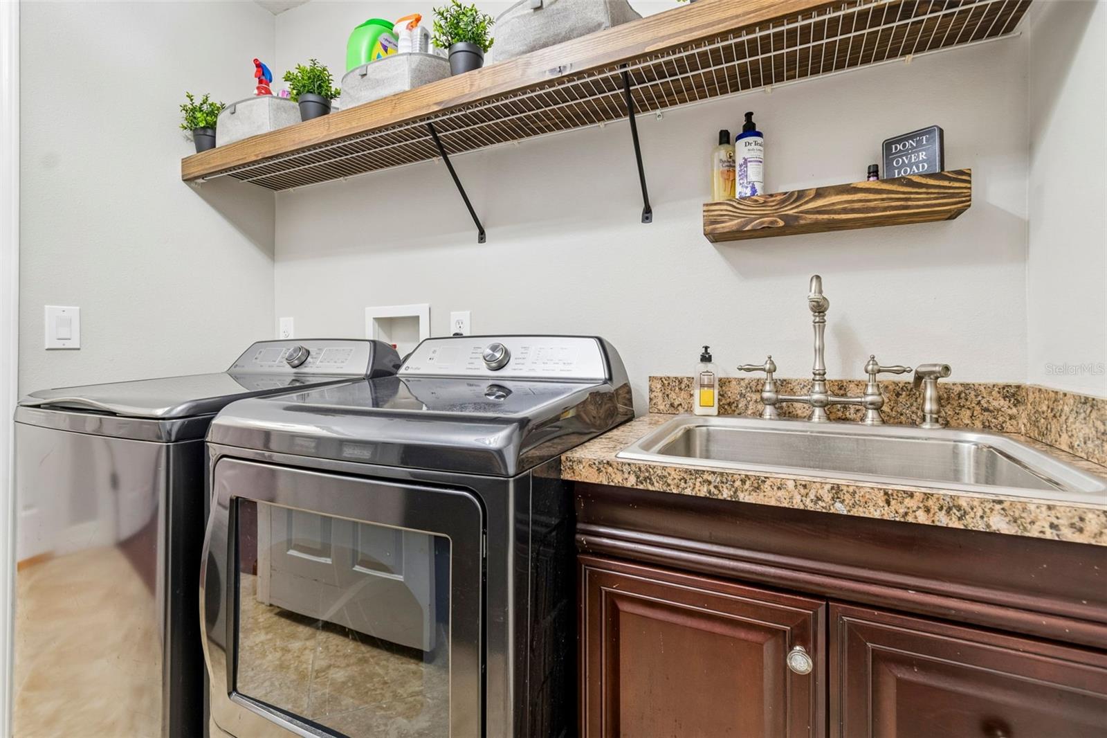 3654 BALLASTONE DR — photo 45