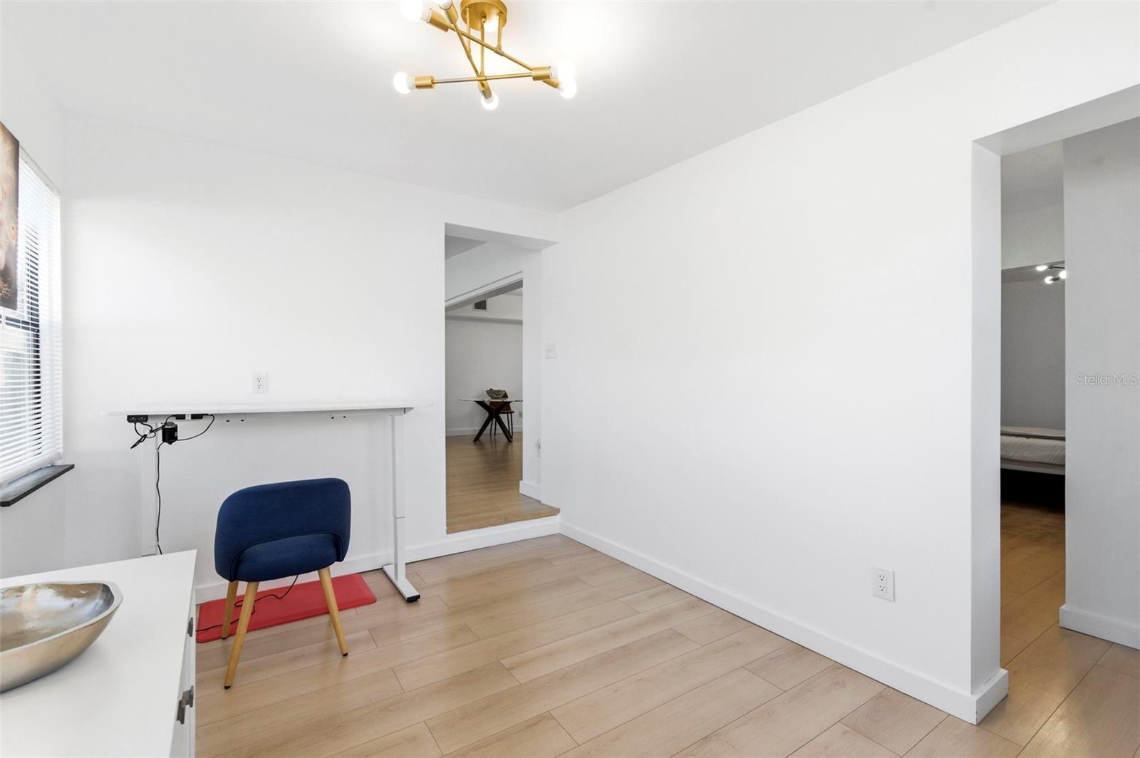 6350 HAMPTON DRIVE N — photo 32