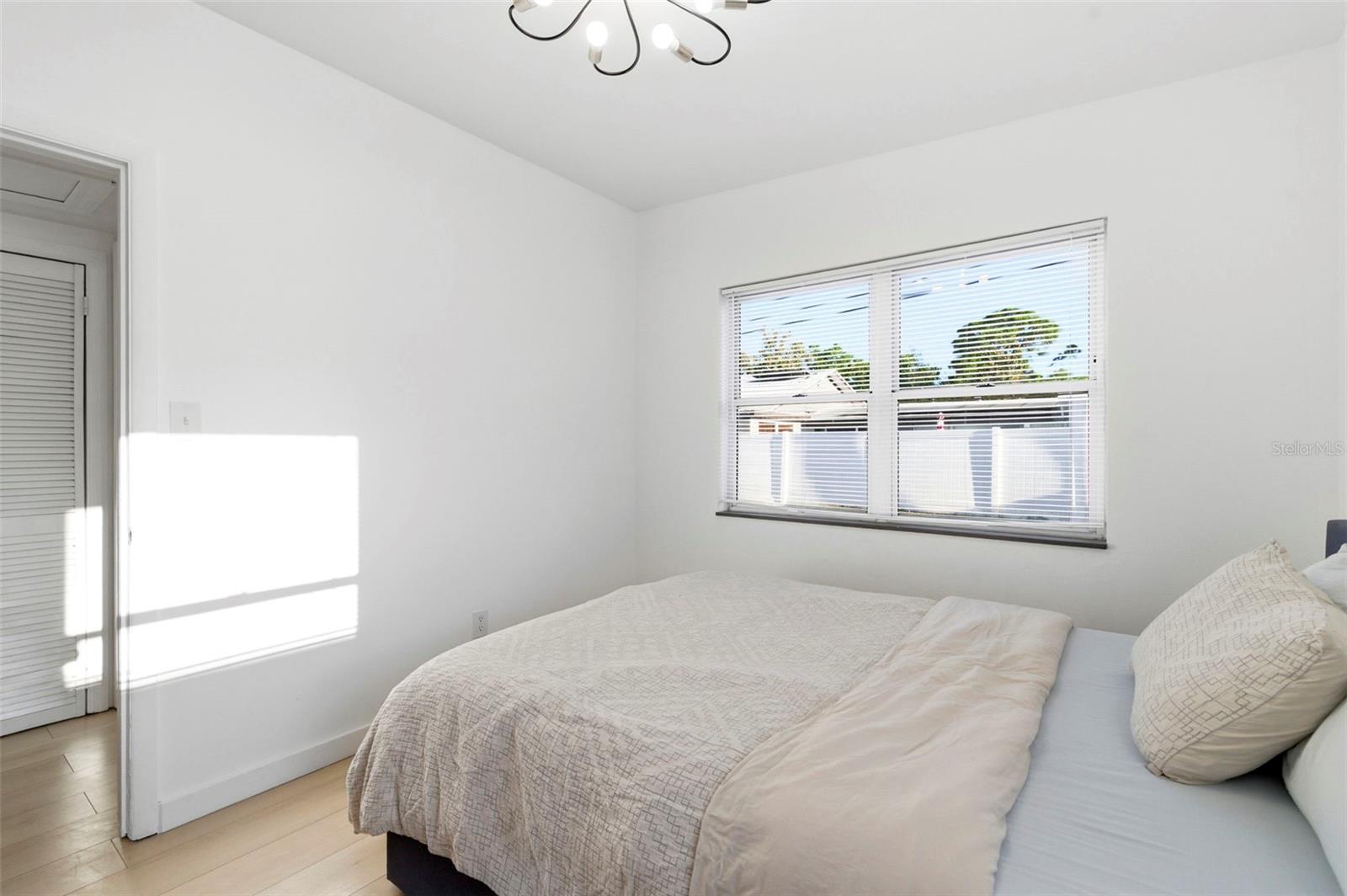 6350 HAMPTON DRIVE N — photo 25