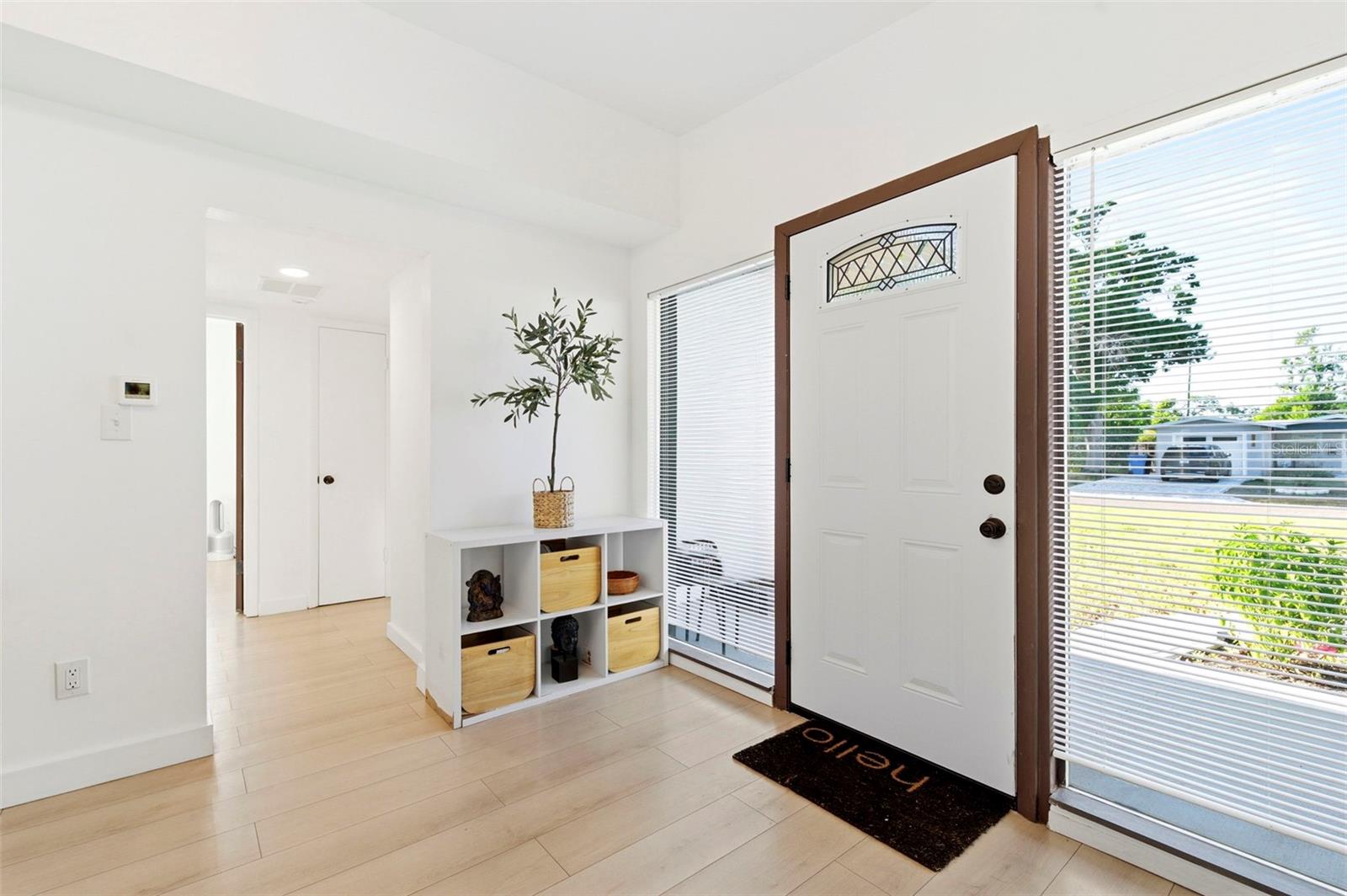 6350 HAMPTON DRIVE N — photo 5