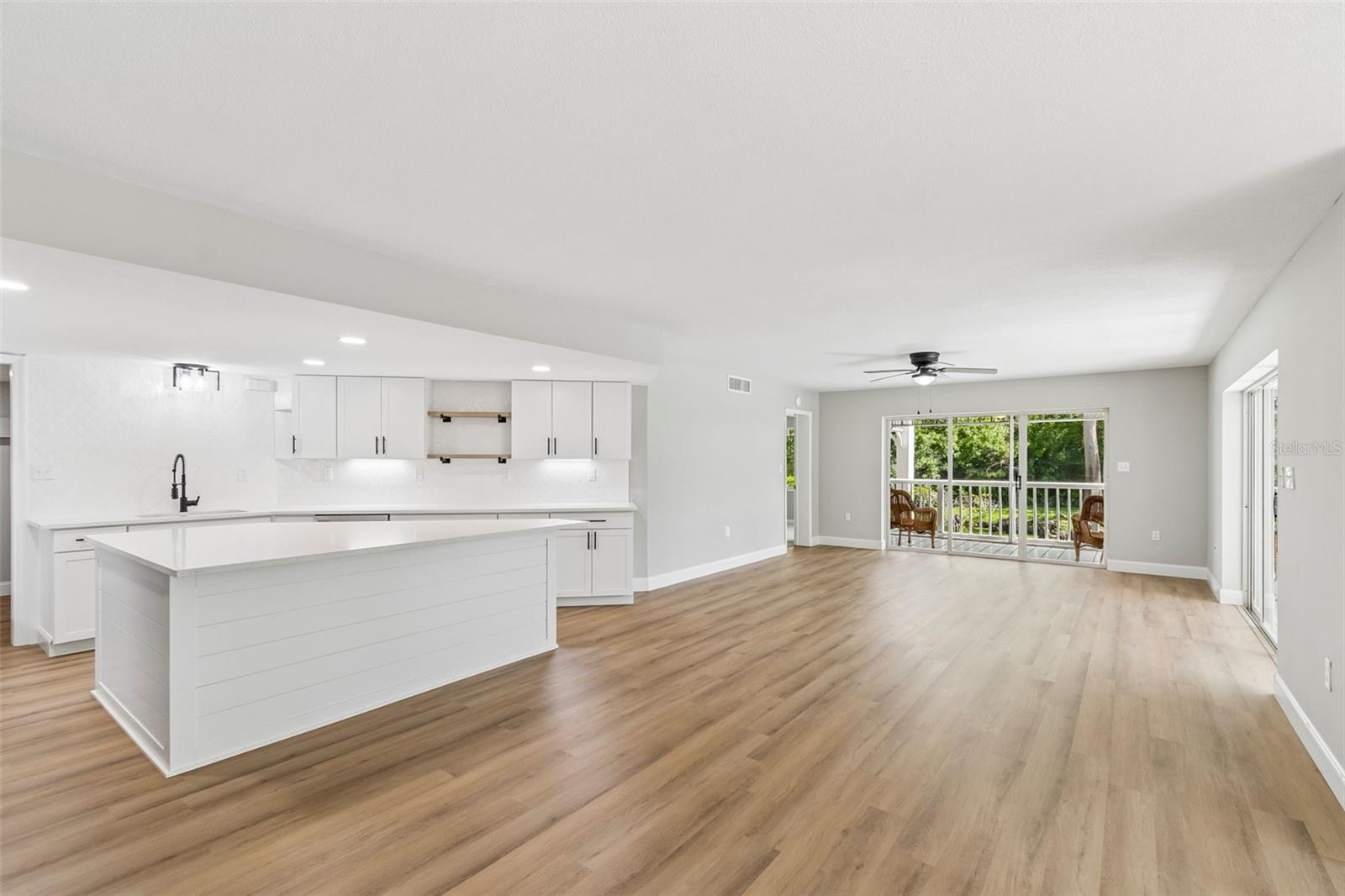 2533 DOLLY BAY DR #101 — photo 7