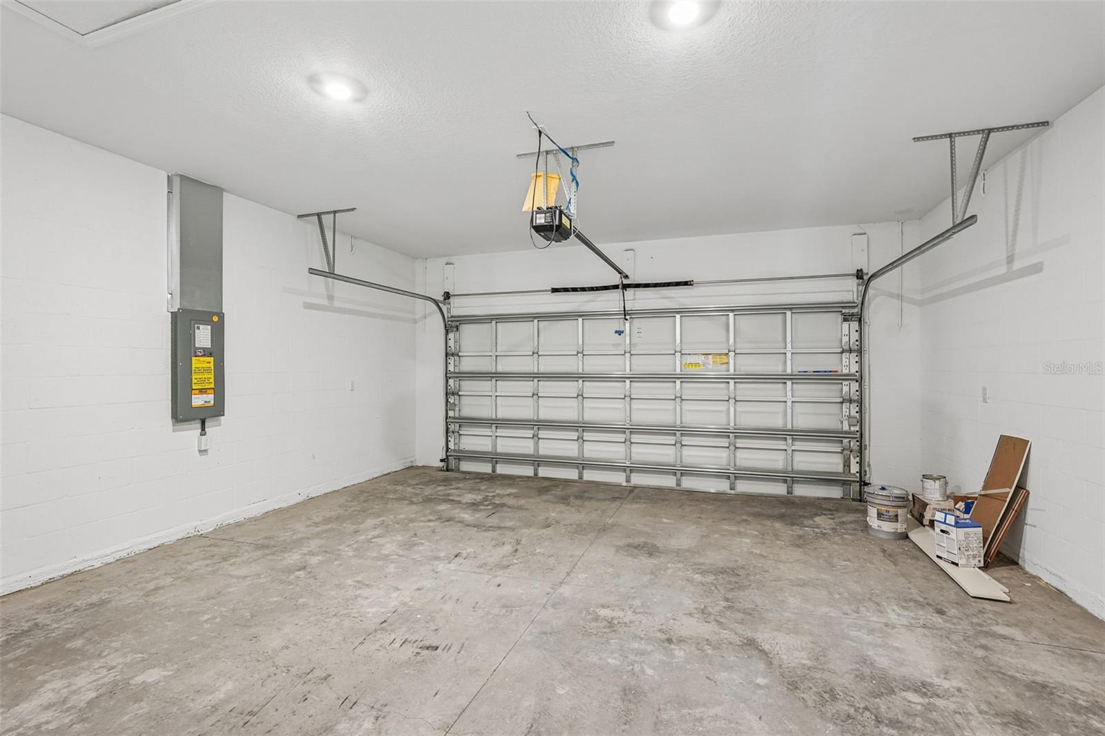 7008 FOXBORO WAY — photo 32