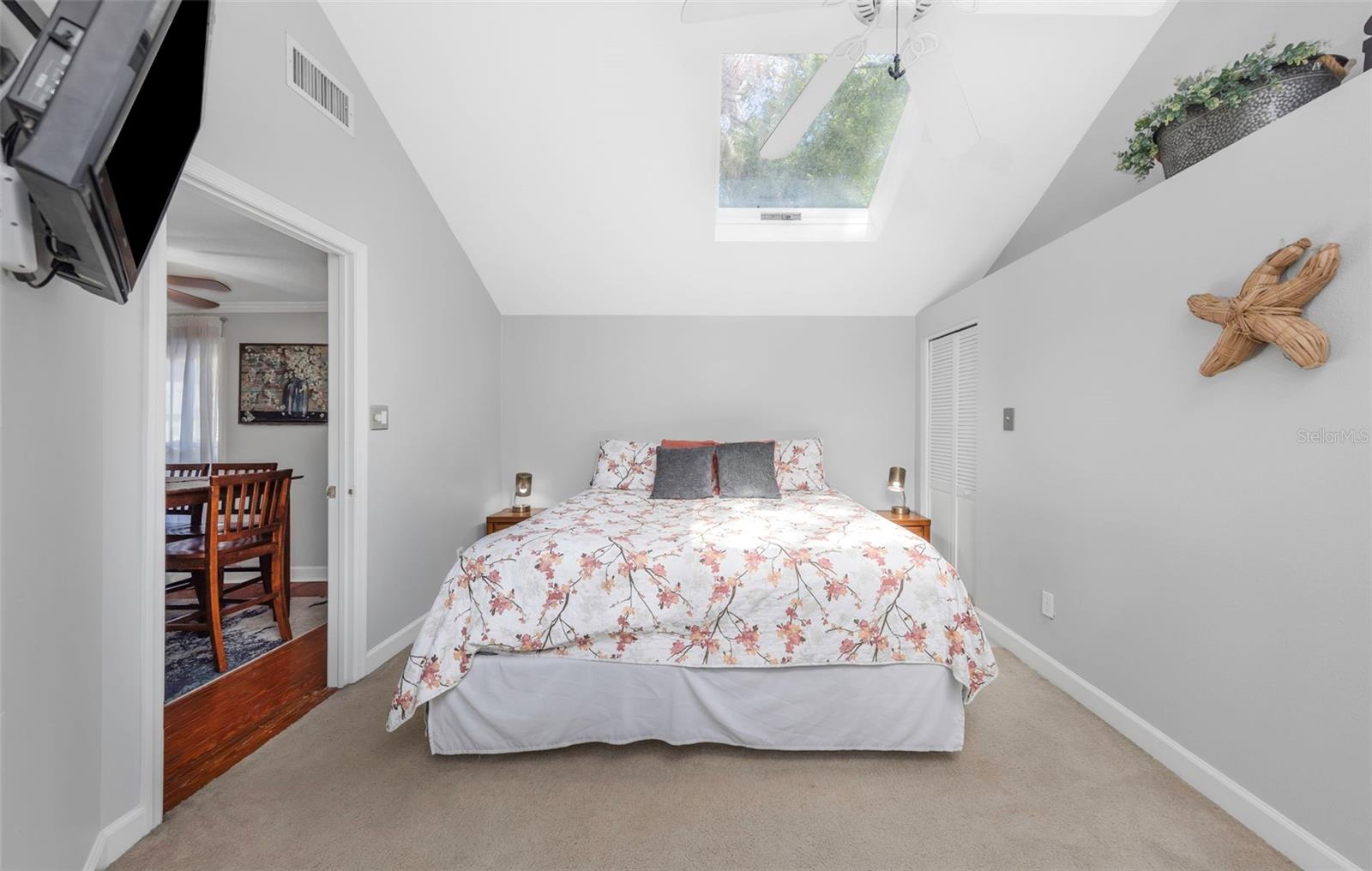 414 TAMPA RD — photo 28